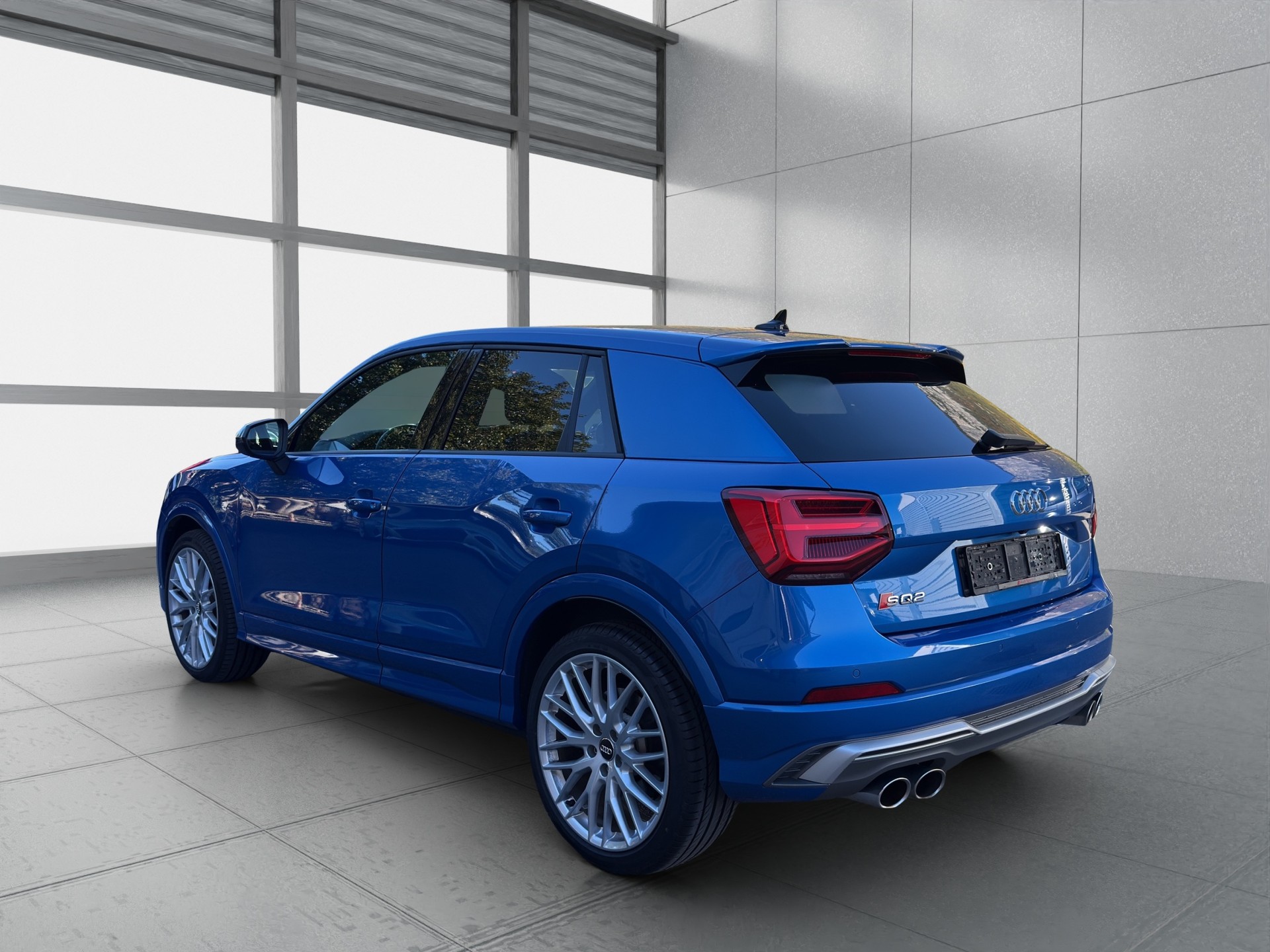 AUDI SQ2 TFSI quattro S-tronic-image-1