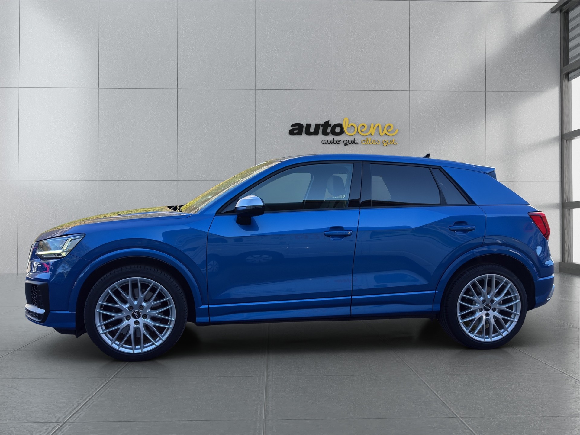 AUDI SQ2 TFSI quattro S-tronic-image-2