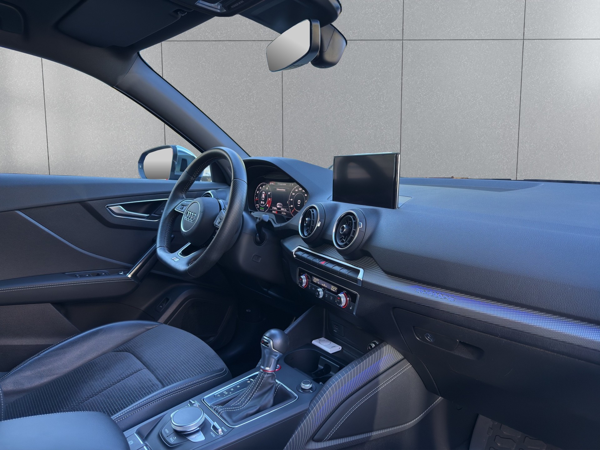 AUDI SQ2 TFSI quattro S-tronic-image-12