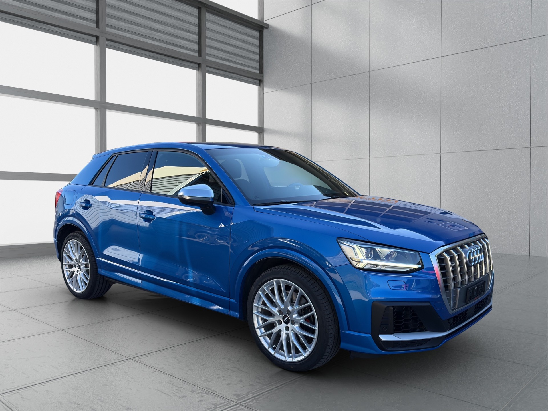 AUDI SQ2 TFSI quattro S-tronic-image-4