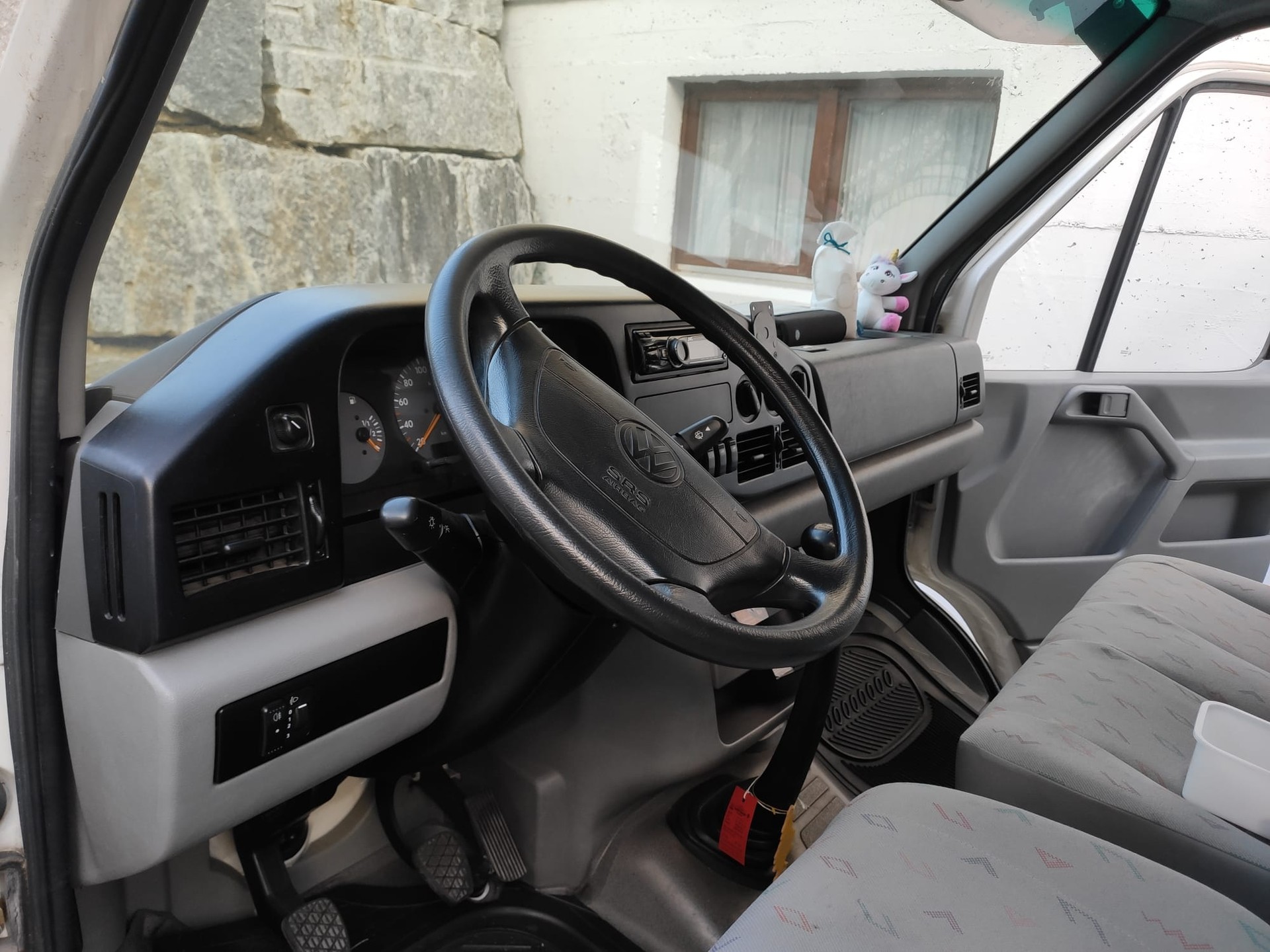 VW LT 35 2.8 TDI Camper mit Motorradgarage-image-15