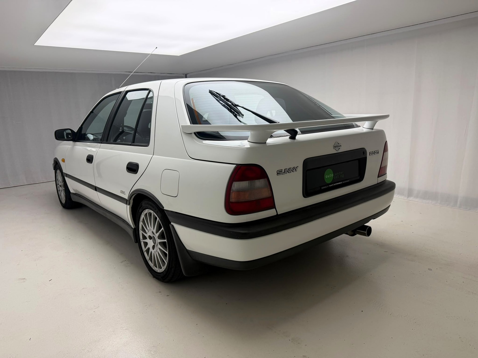 NISSAN Sunny 2.0 GTI-showroom-element-2