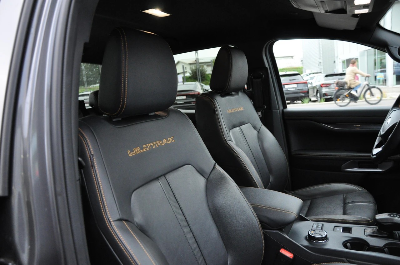 FORD Ranger Wildtrak 2.0 Eco Blue e-4WD Automat-image-21
