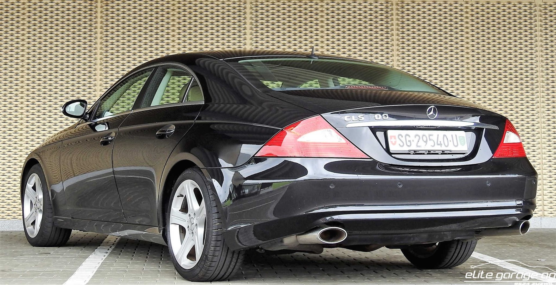 MERCEDES-BENZ CLS 500-image-4
