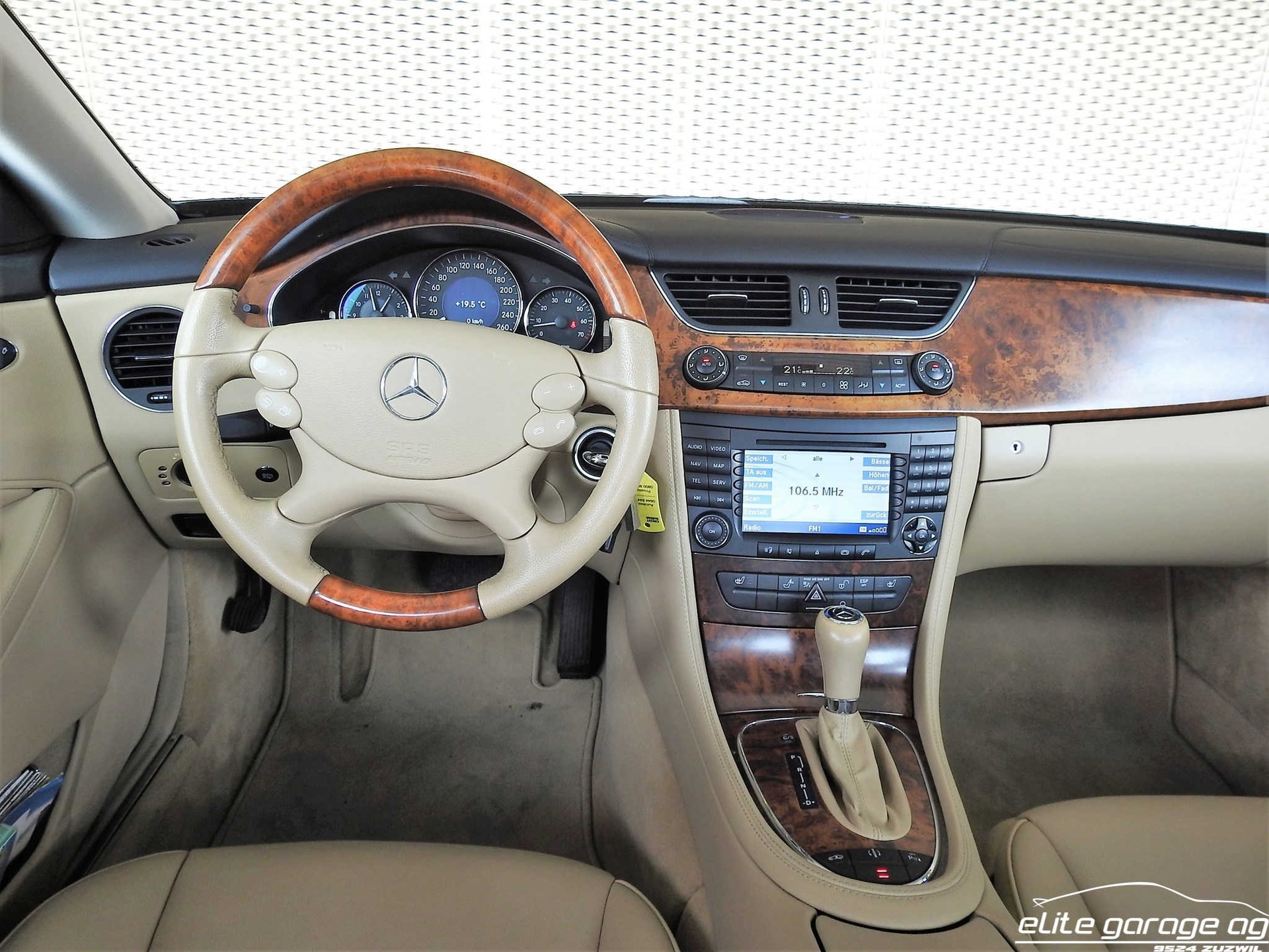 MERCEDES-BENZ CLS 500-image-5