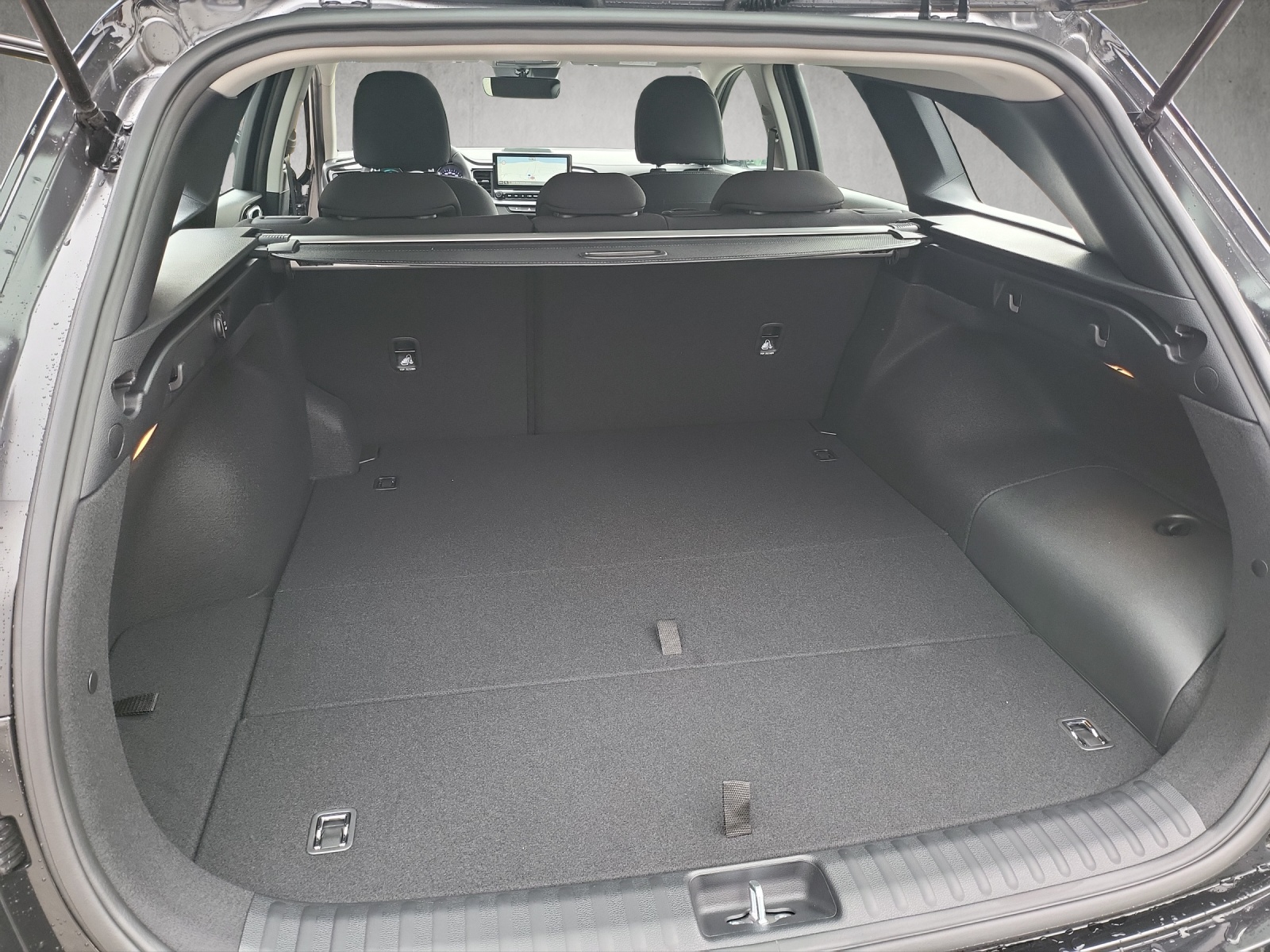 KIA Ceed SW 1.6 GDi Plug-in Hybrid Power-image-11