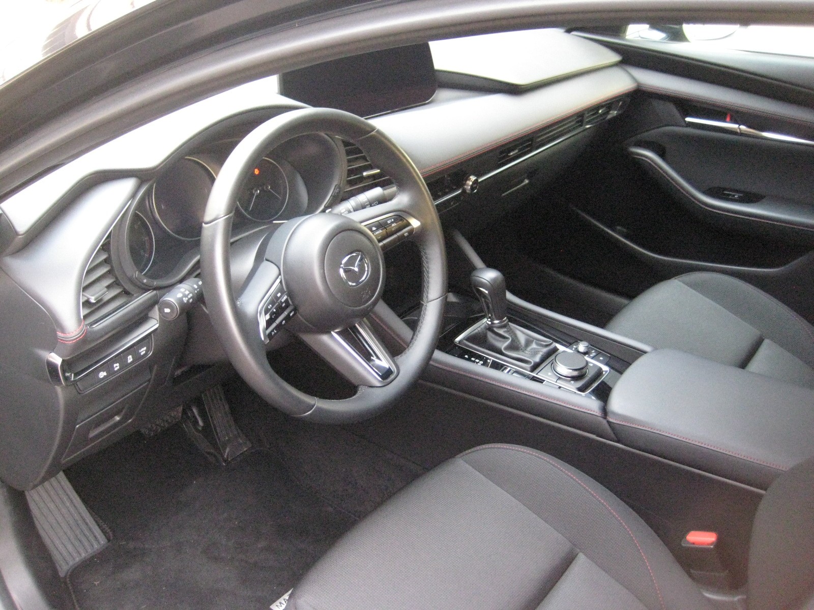 MAZDA 3 Hatchback SKYACTIV-G M Hybrid 150 Homura Automat-image-5