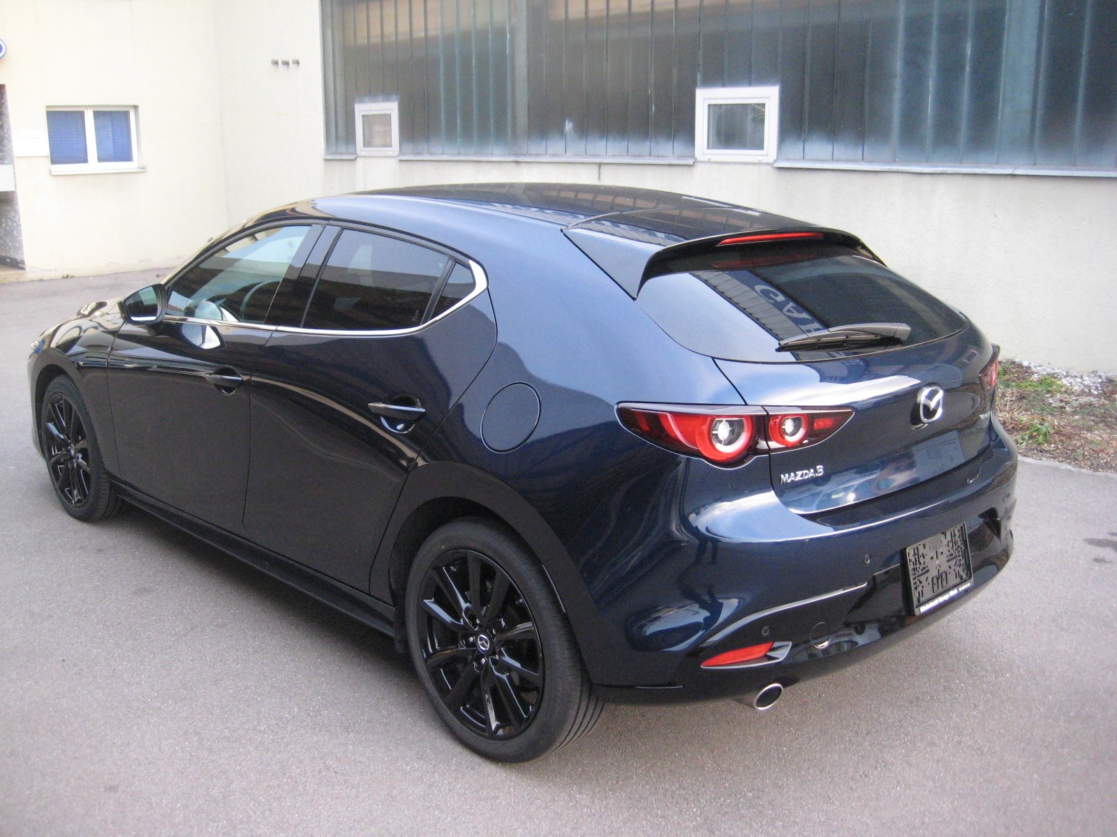 MAZDA 3 Hatchback SKYACTIV-G M Hybrid 150 Homura Automat-image-2
