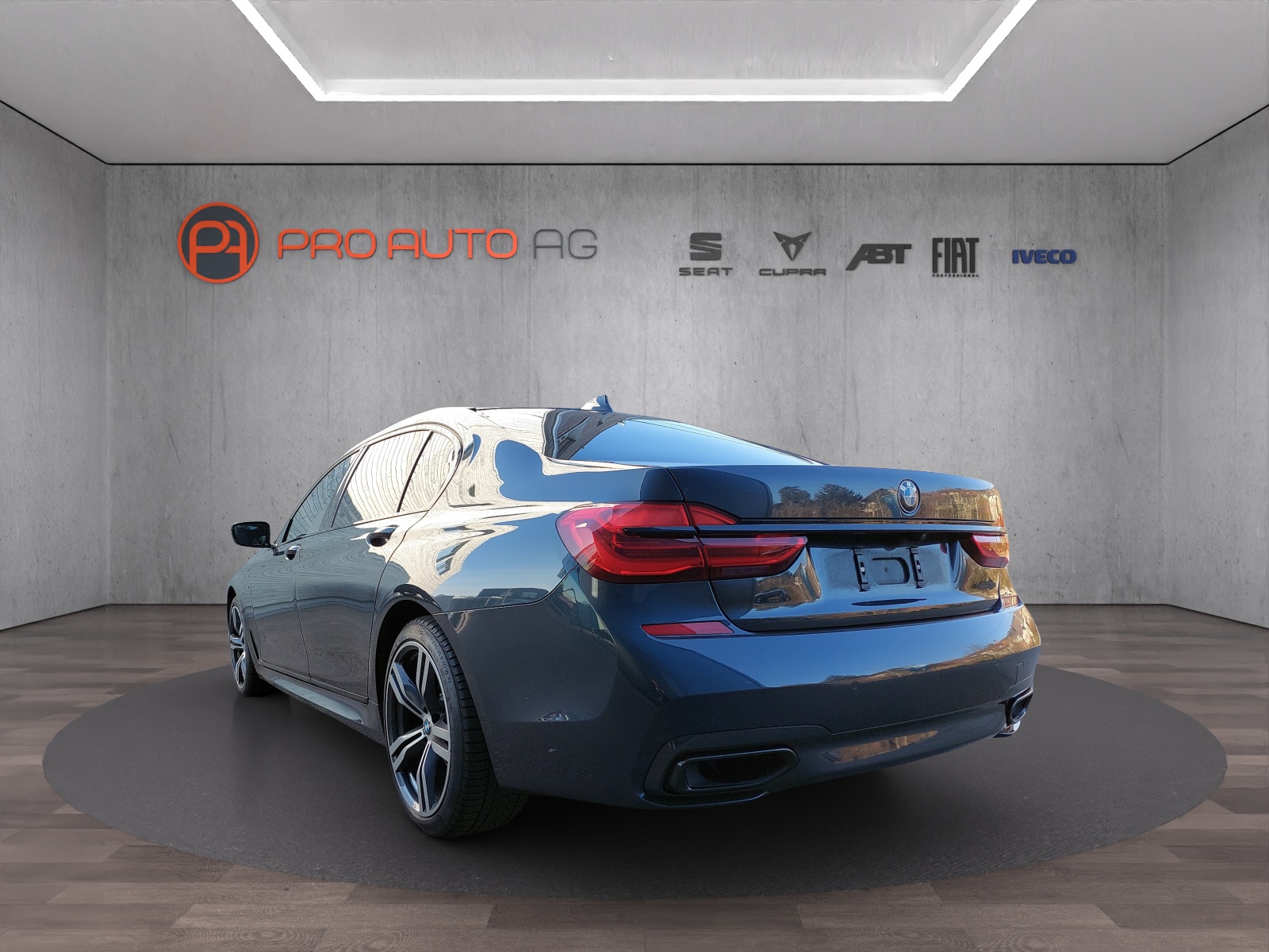 BMW 730Ld xDrive Steptronic-image-2