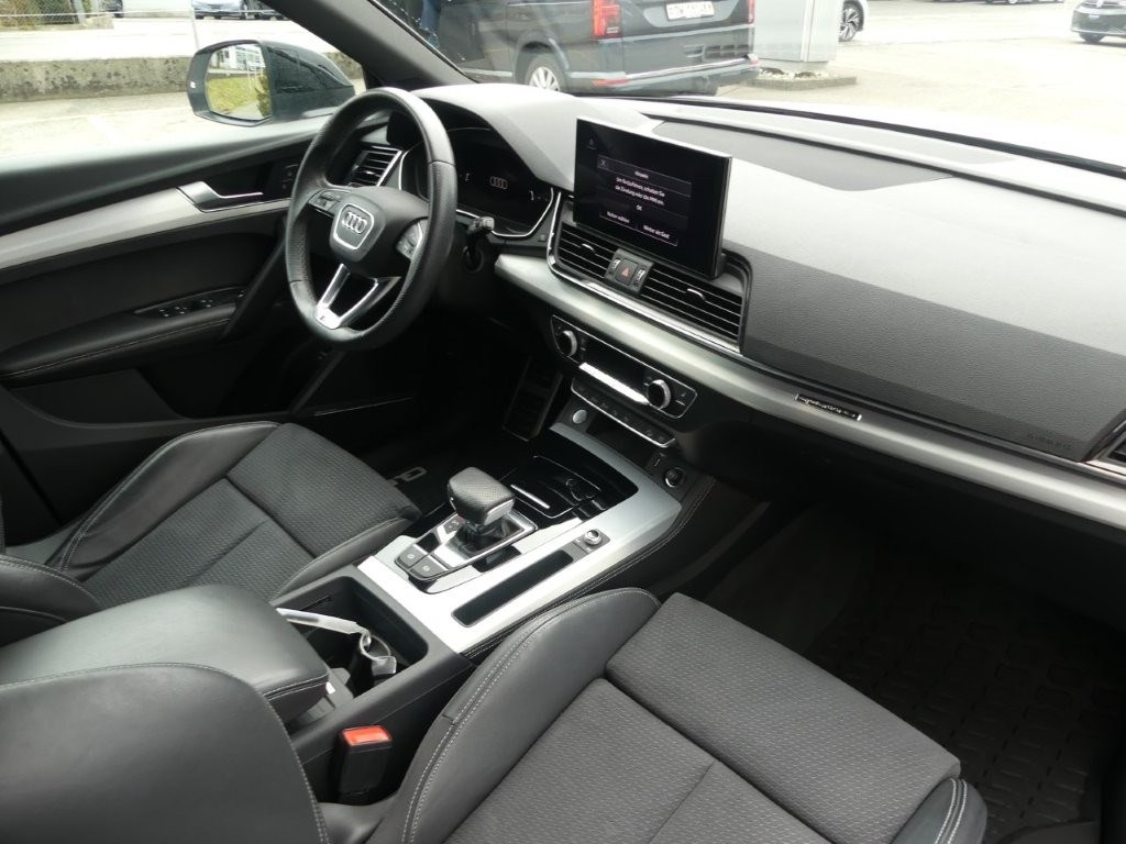 AUDI Q5 40 TDI S-line quattro S-tronic-image-10