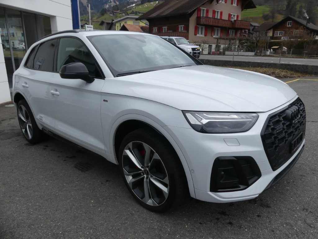 AUDI Q5 40 TDI S-line quattro S-tronic-image-5