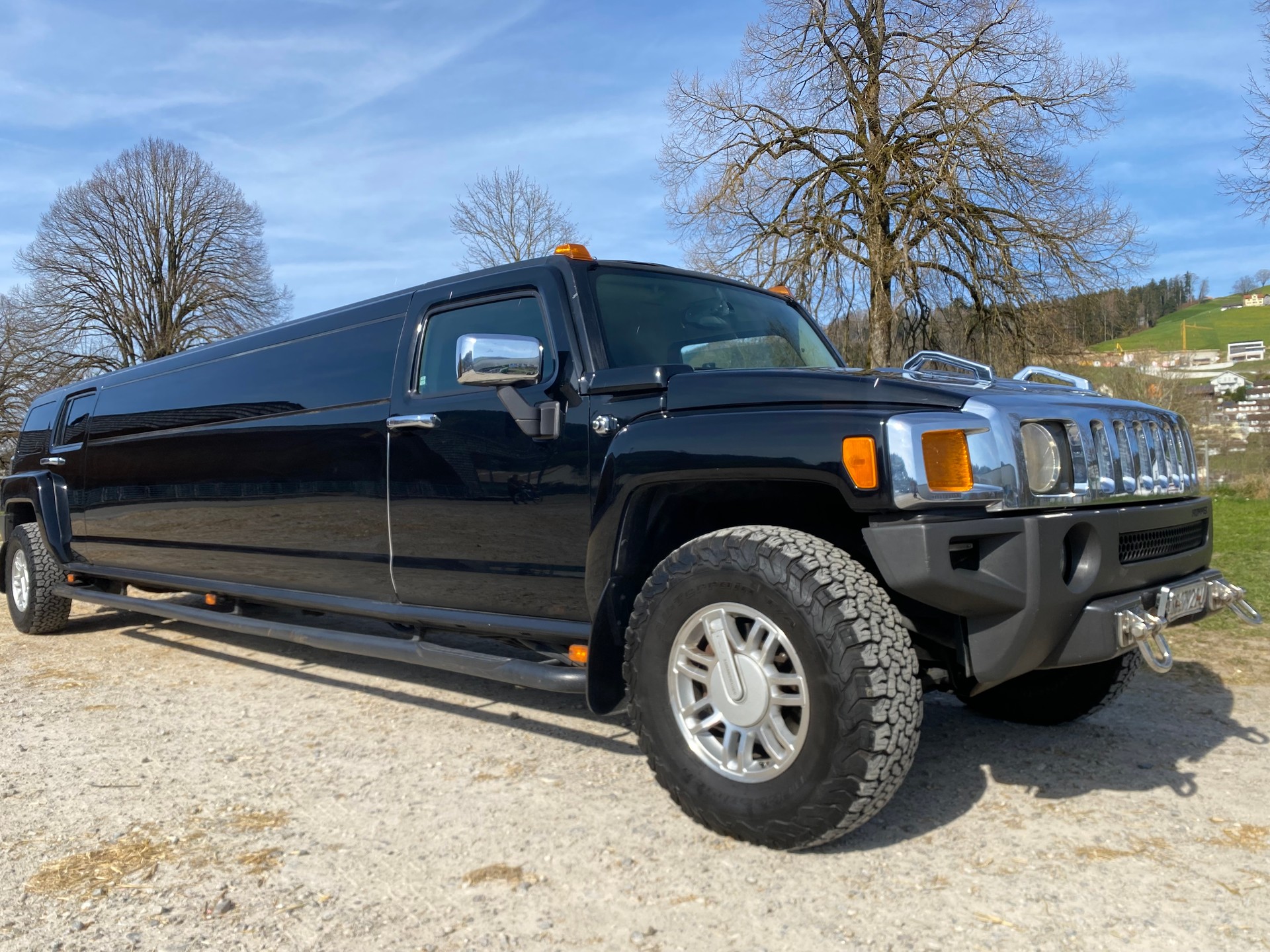 HUMMER Stretchlimousine-image-1