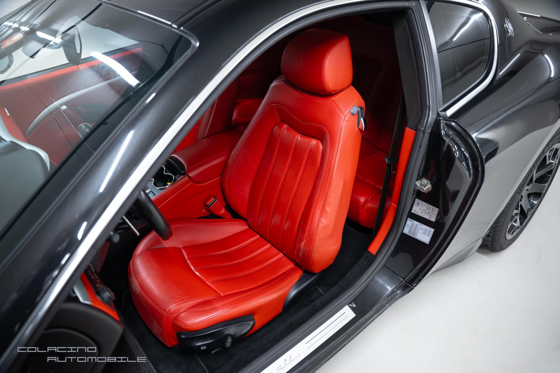 MASERATI GranTurismo Automatica-image-12