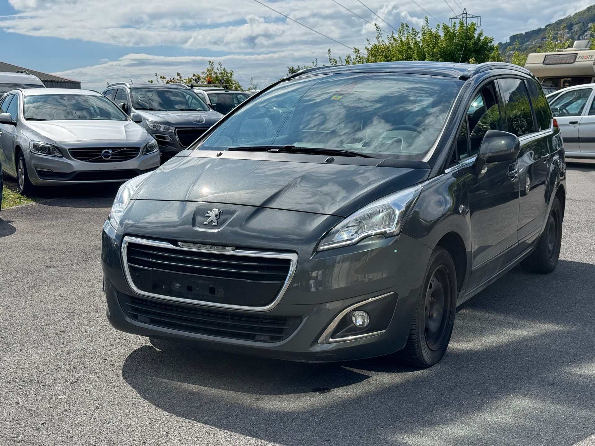 PEUGEOT 5008 1.6 16V T Active-image-0