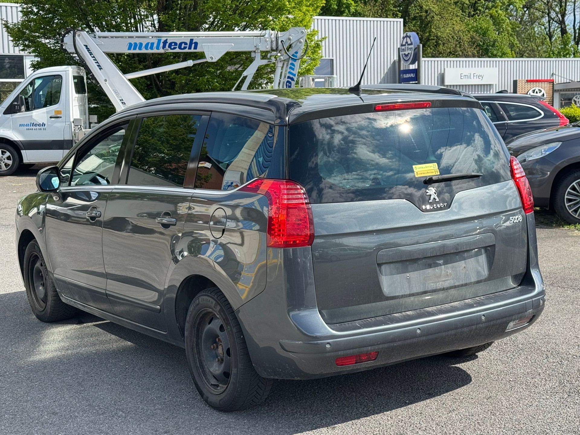 PEUGEOT 5008 1.6 16V T Active-image-6