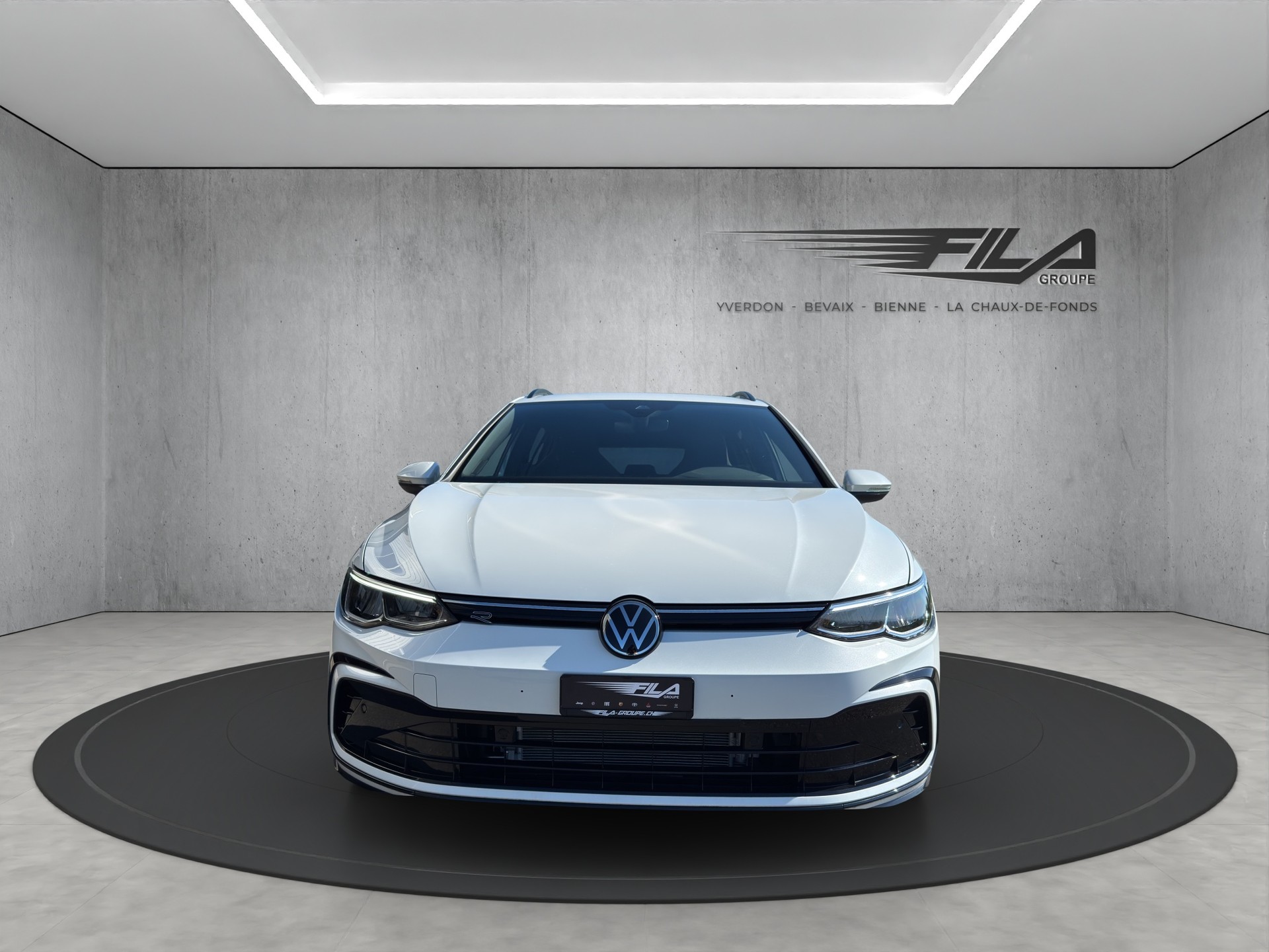 VW GOLF VIII Variant 1.5 eT-image-1