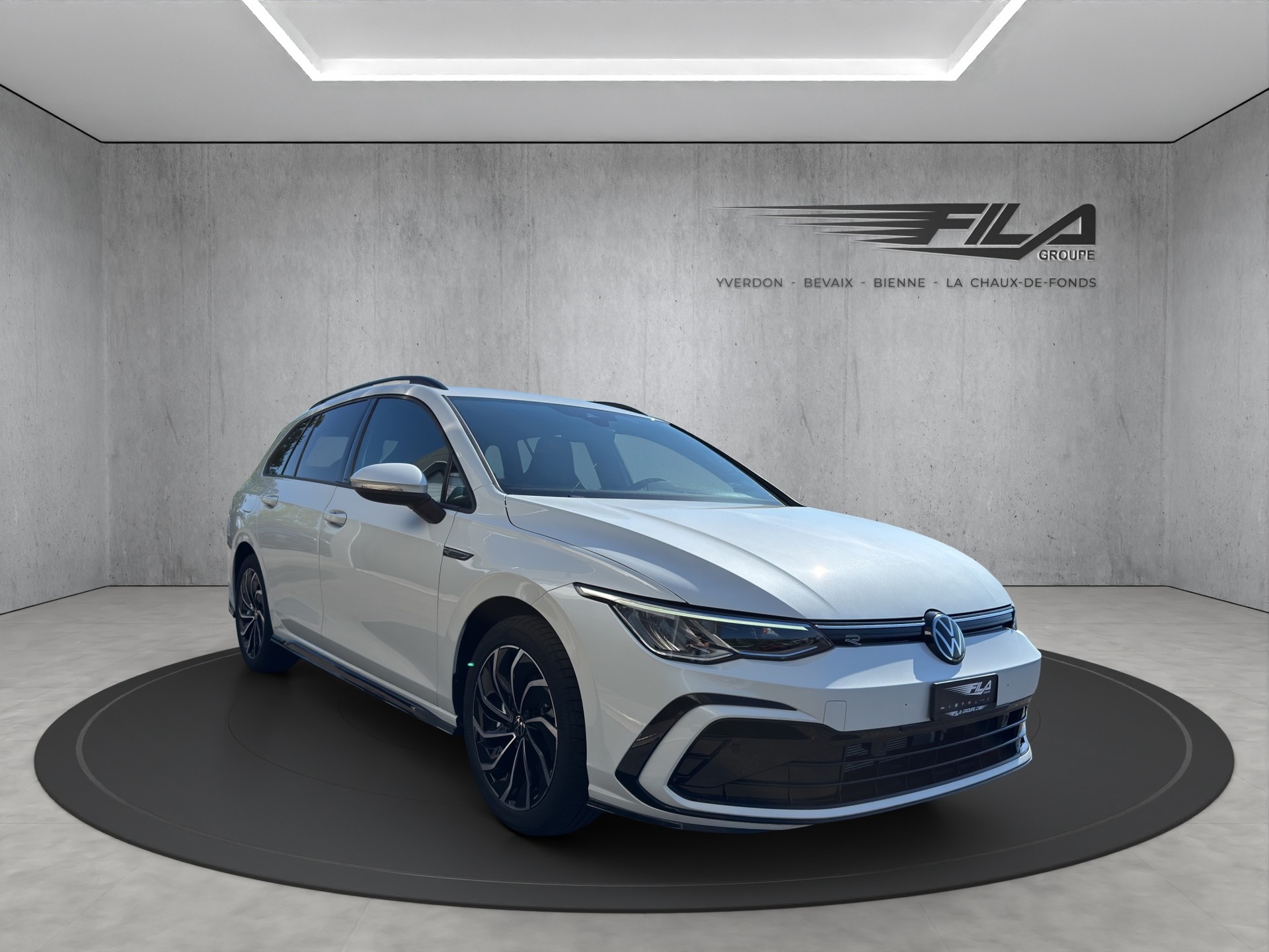 VW GOLF VIII Variant 1.5 eT-image-5