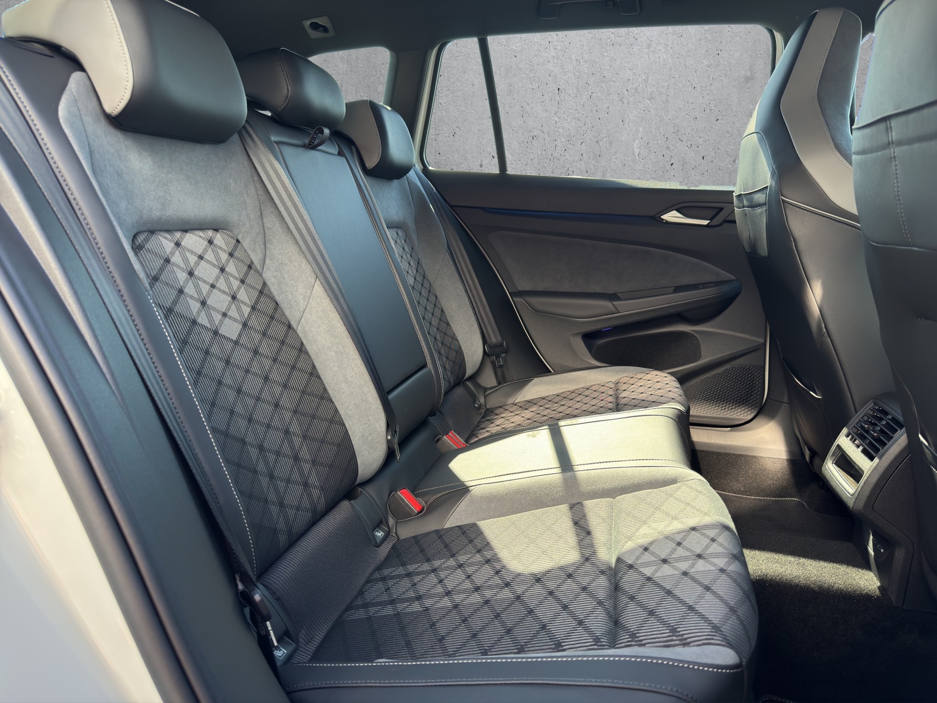 VW GOLF VIII Variant 1.5 eT-image-11