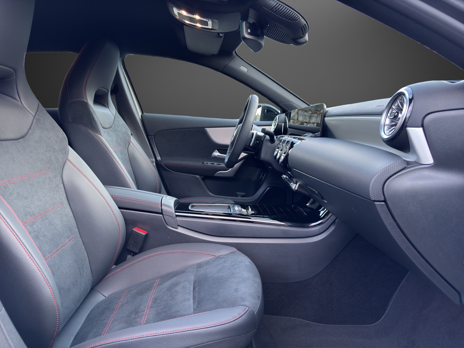 MERCEDES-BENZ A 250 e EQ Star 8G-DCT-image-11