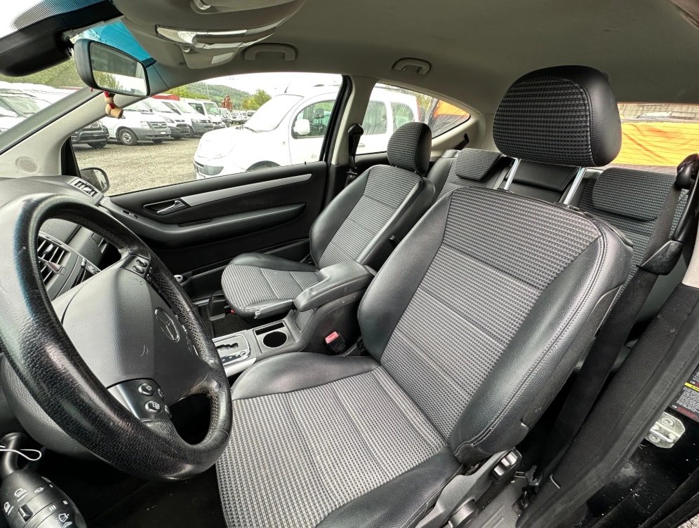 MERCEDES-BENZ A 170 Avantgarde-image-6