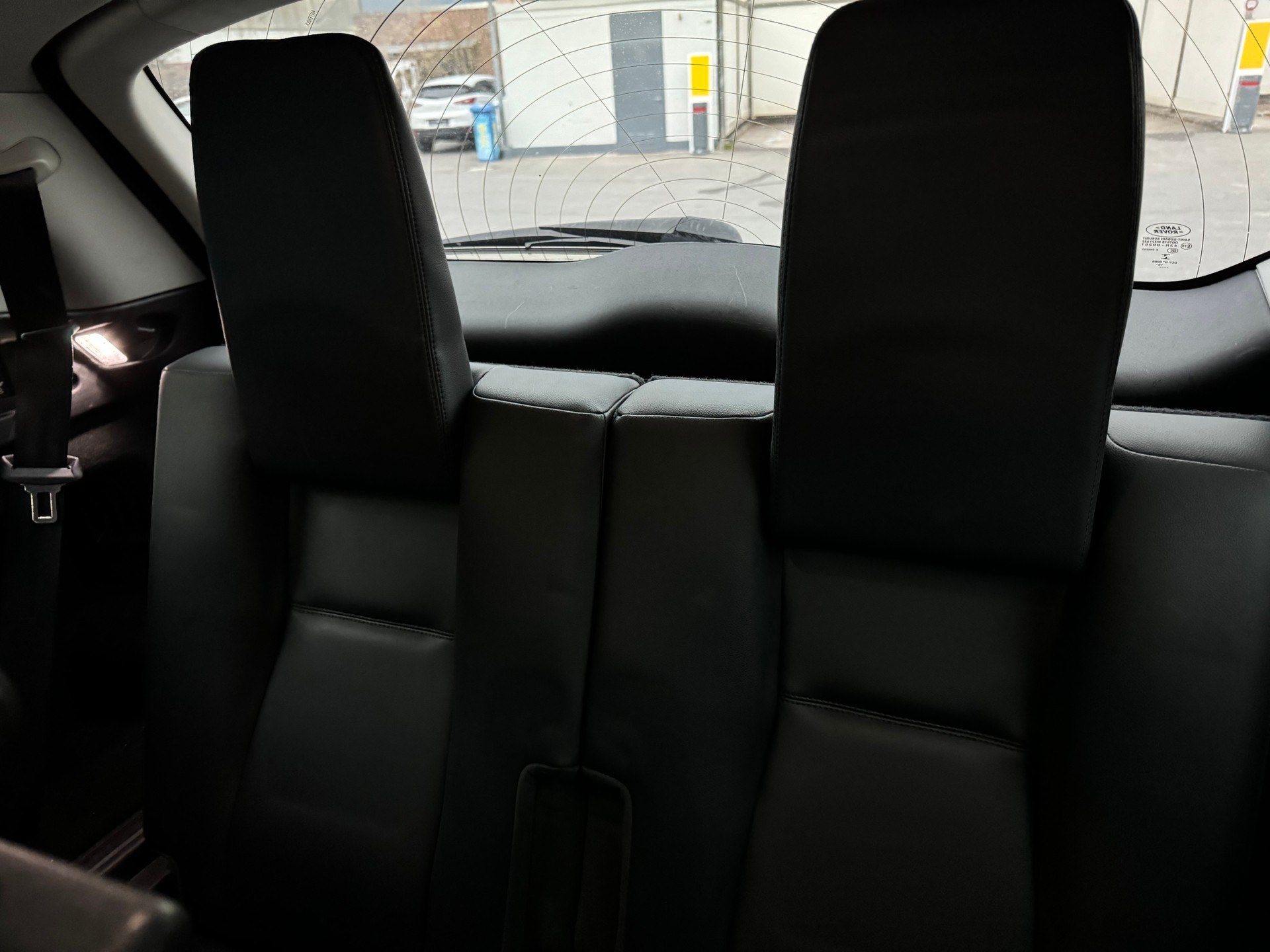 LAND ROVER Discovery Sport 2.0 TD4 Pure AT9-image-9
