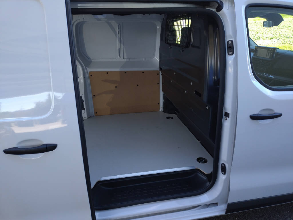 OPEL Vivaro Cargo 2.0 D 144 S/S-image-9