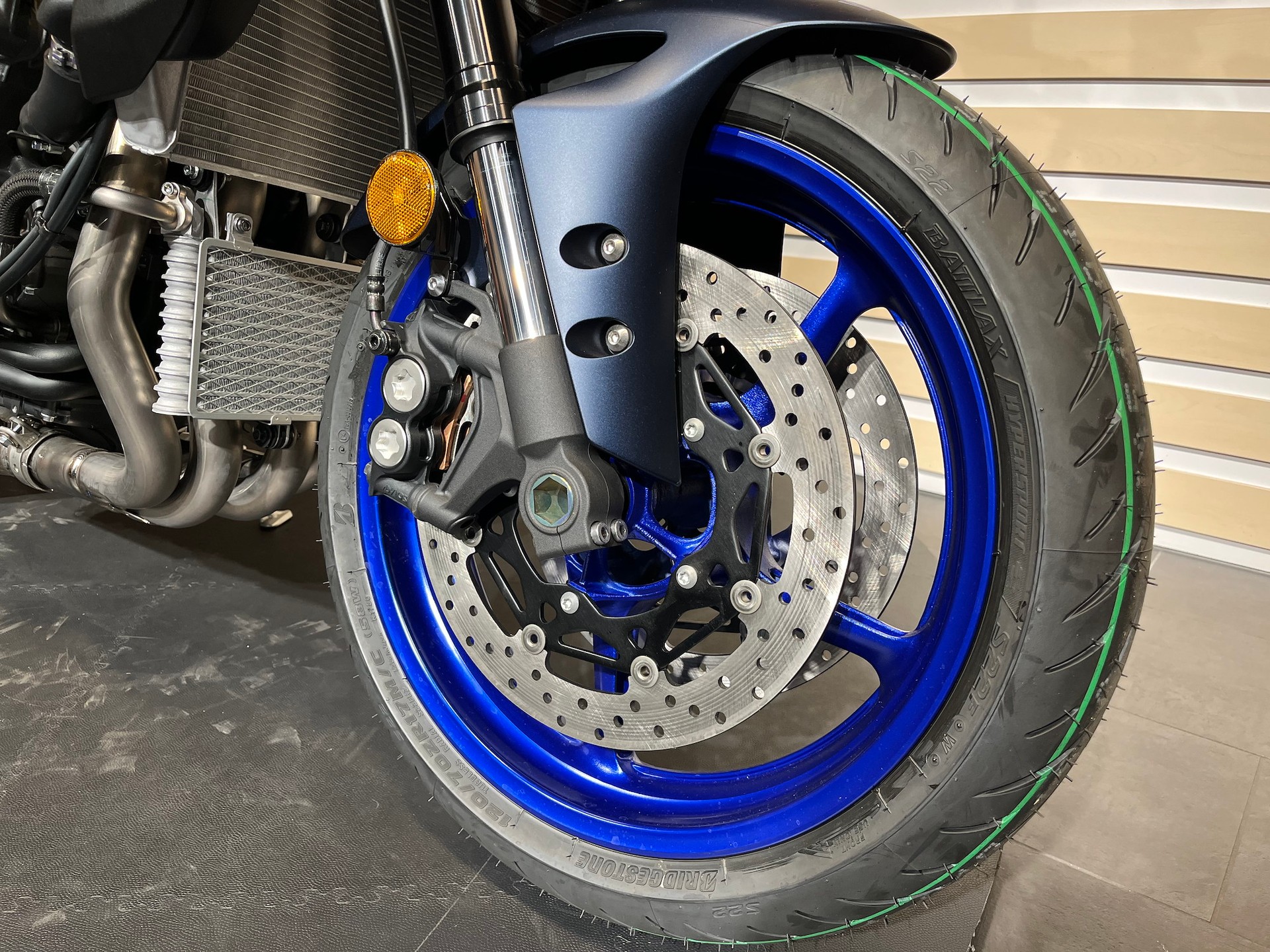 YAMAHA MT-10-image-11