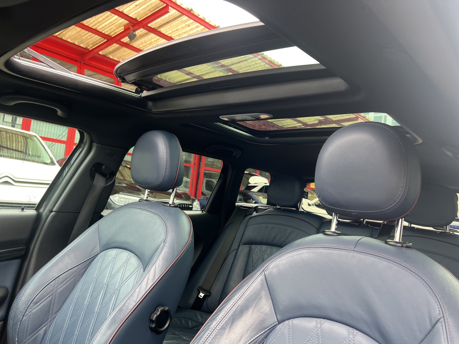 MINI Clubman Cooper SD Steptronic-image-24