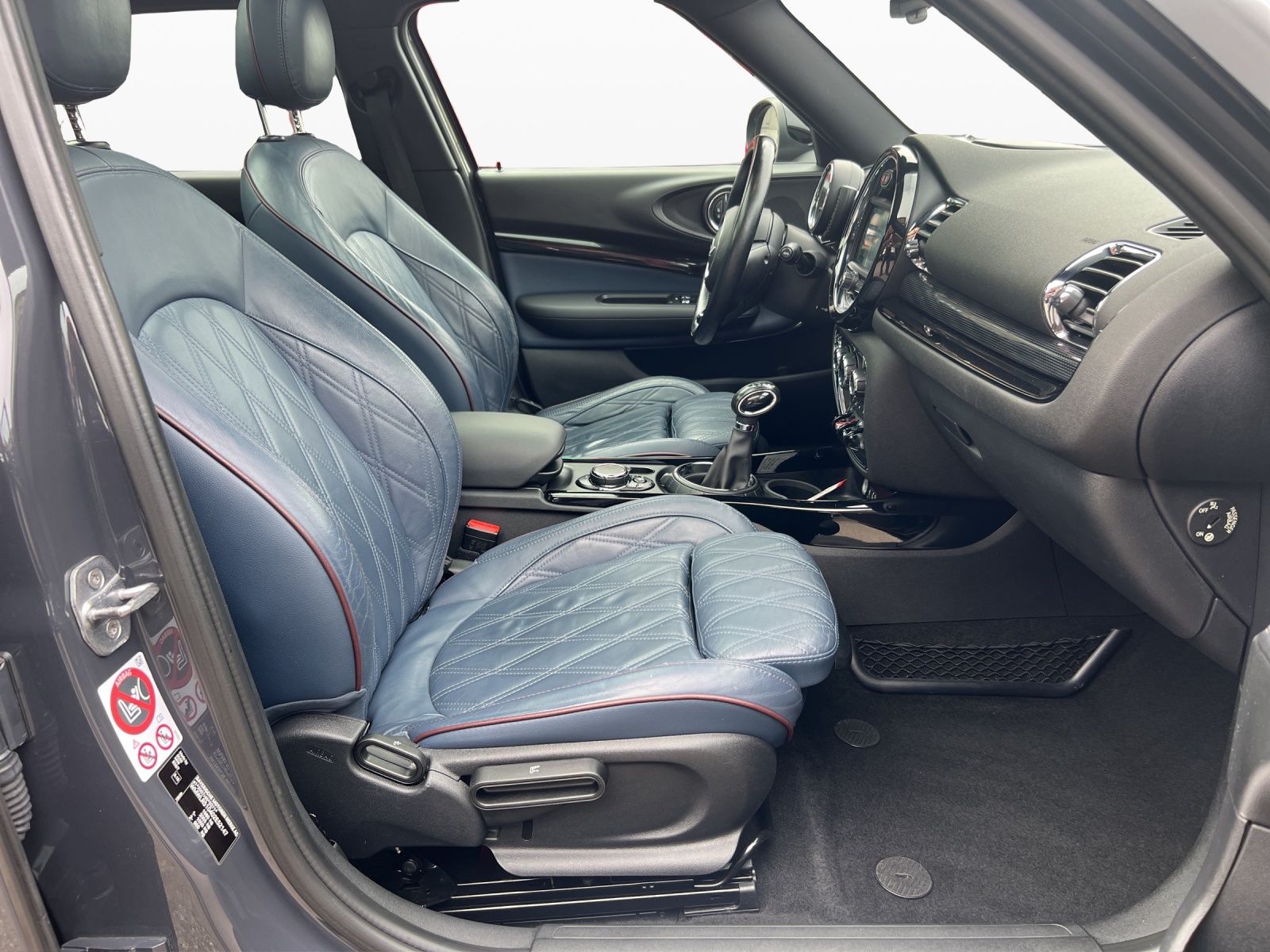 MINI Clubman Cooper SD Steptronic-image-13