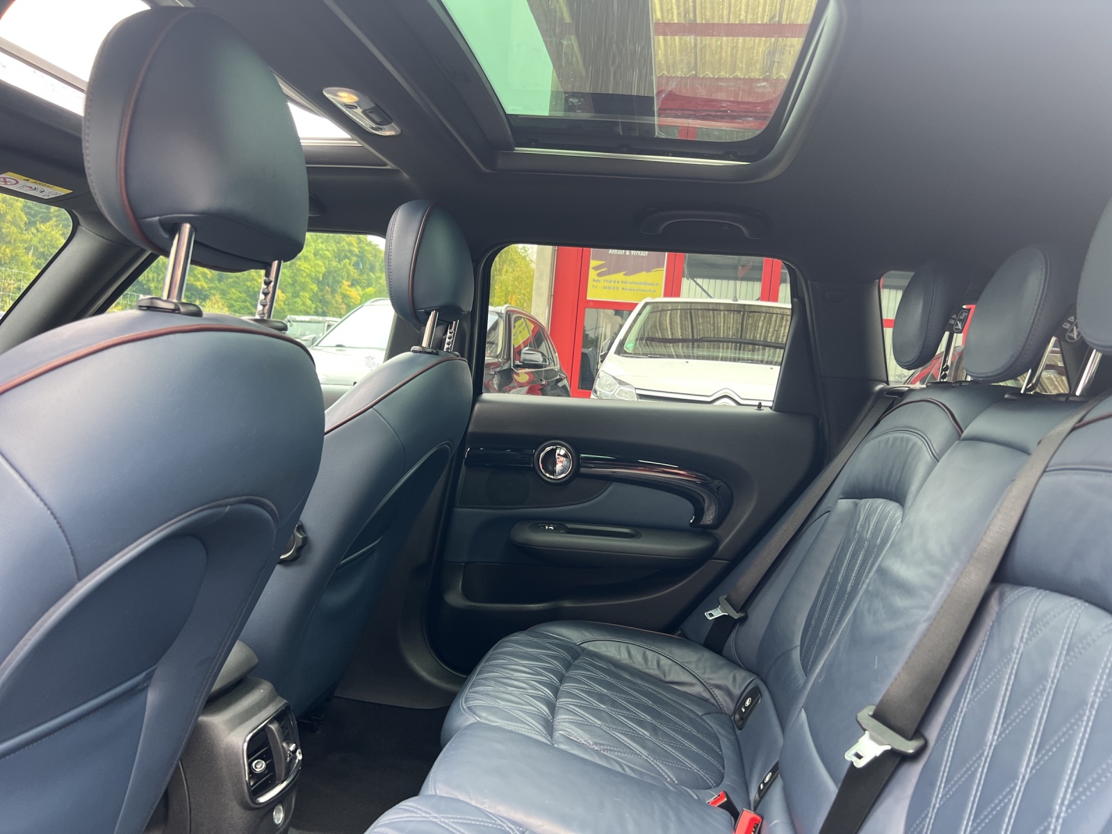 MINI Clubman Cooper SD Steptronic-image-25