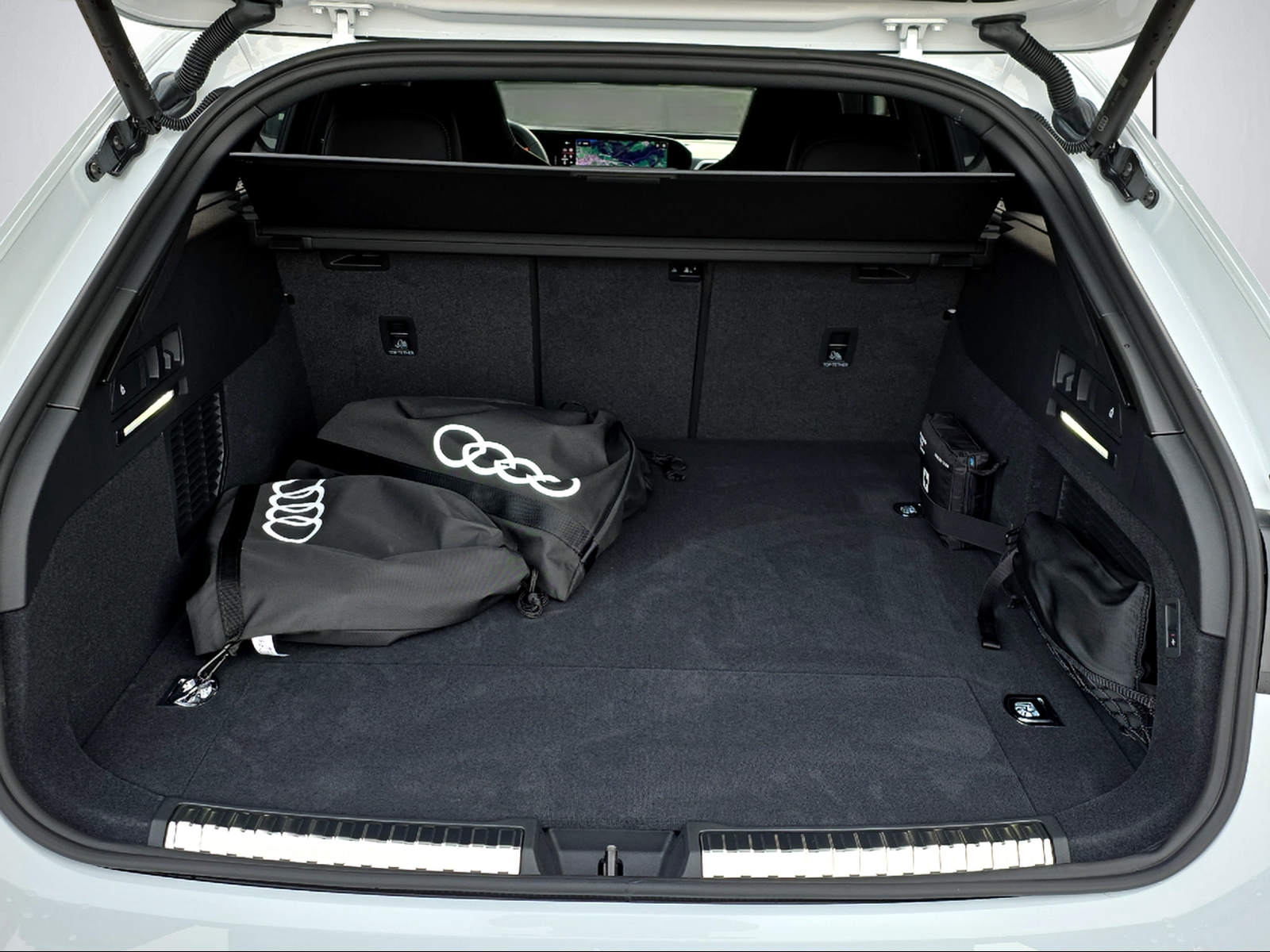 AUDI A6 Avant e-hybrid quattro 270 kW S tronic-image-11