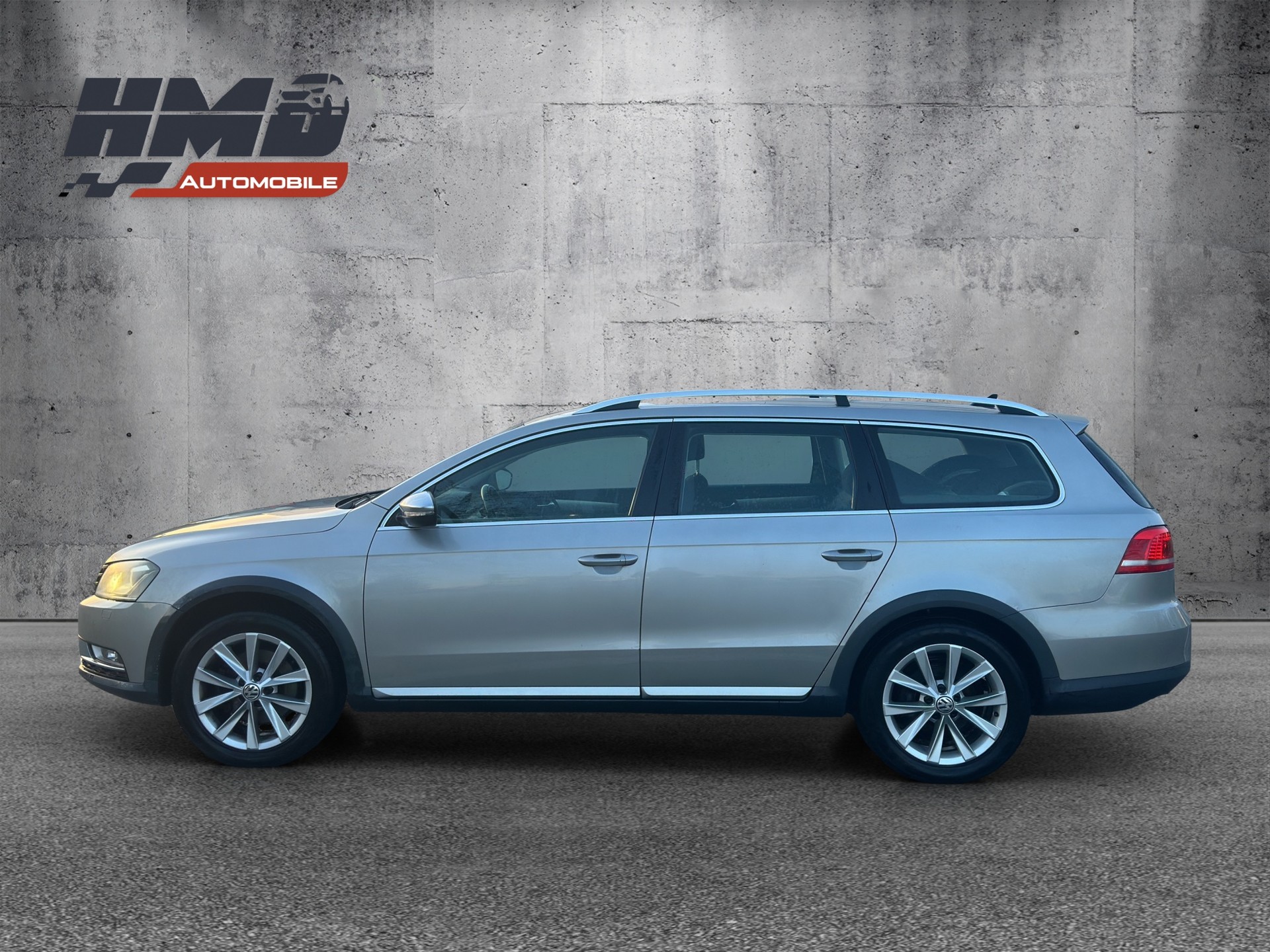 VW Passat Alltrack 2.0 TDI BMT 4Motion-image-2