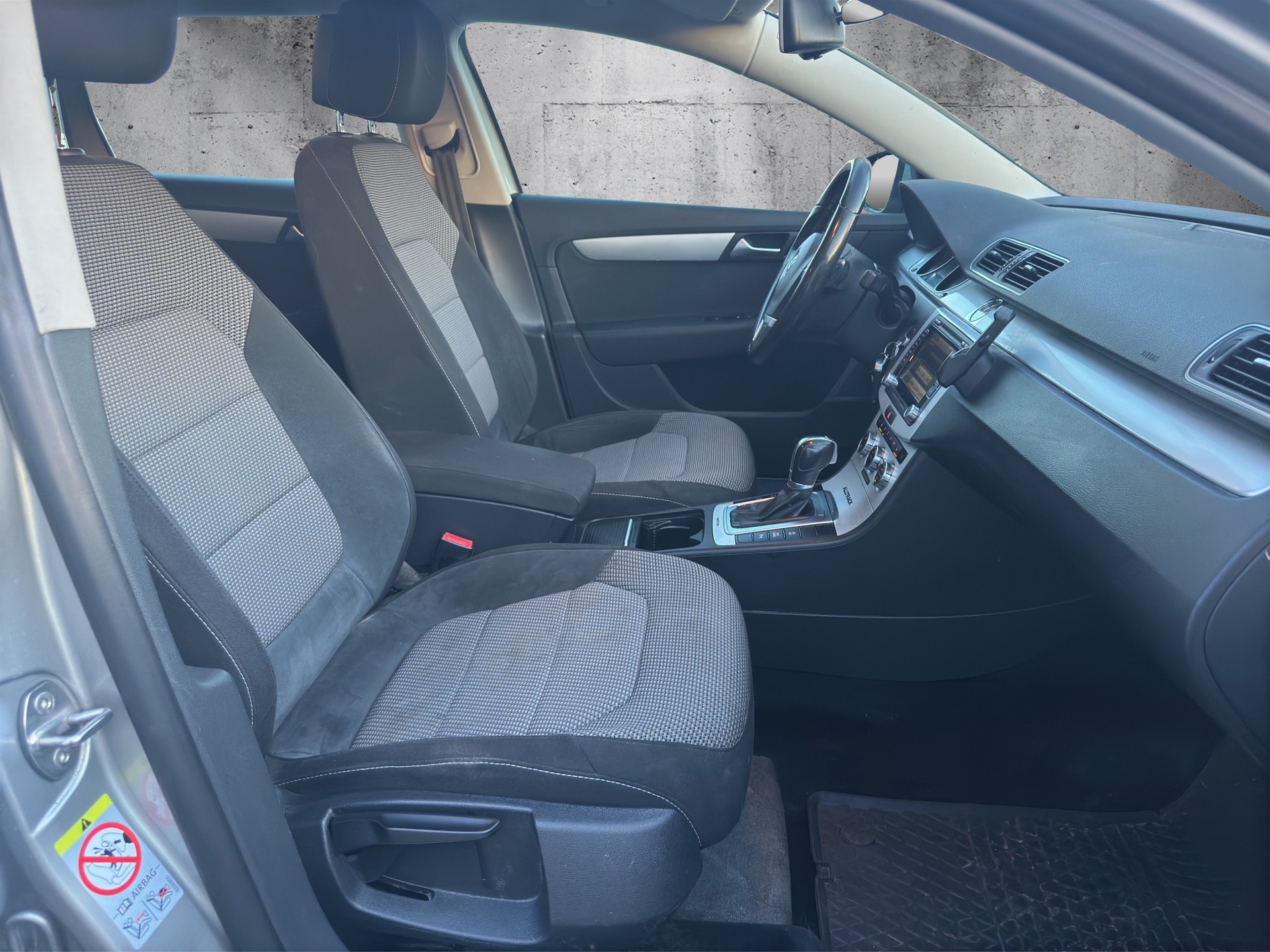 VW Passat Alltrack 2.0 TDI BMT 4Motion-image-11
