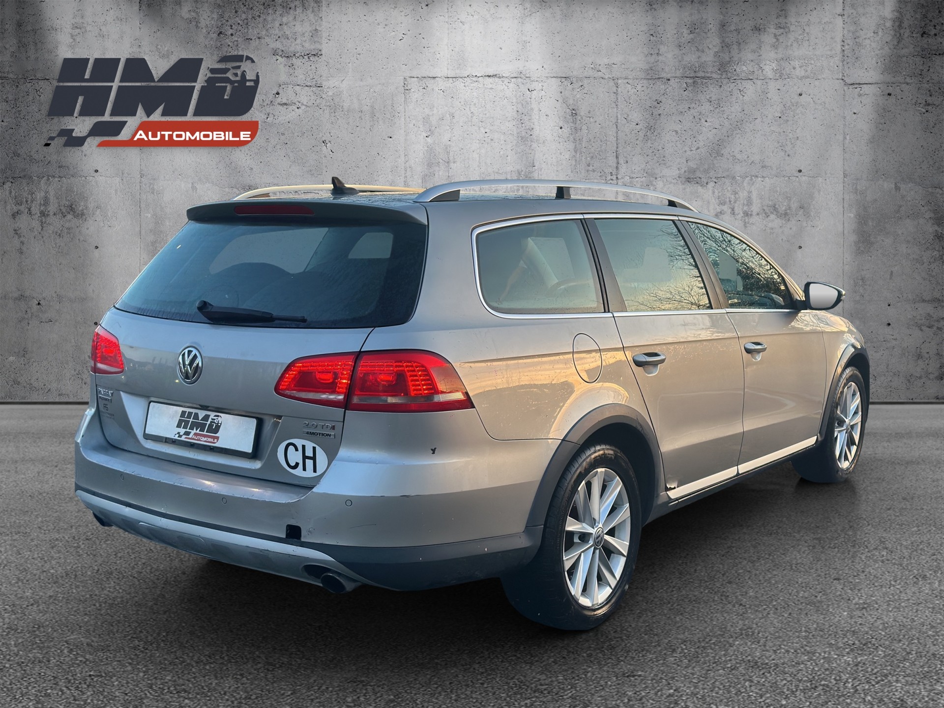 VW Passat Alltrack 2.0 TDI BMT 4Motion-image-5