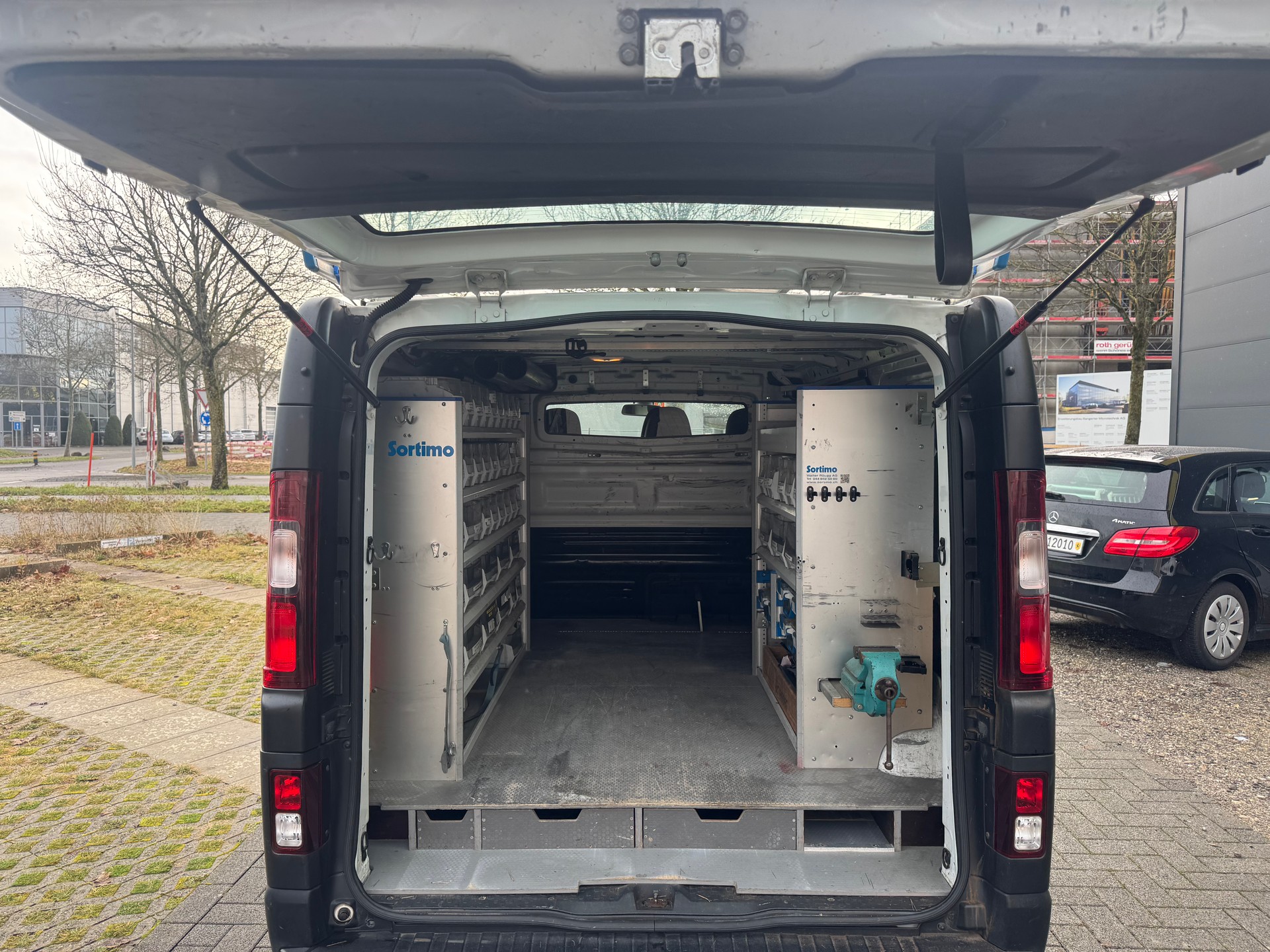 RENAULT Trafic 1.6 dCi 120 2.9t Acces L1H1-image-9