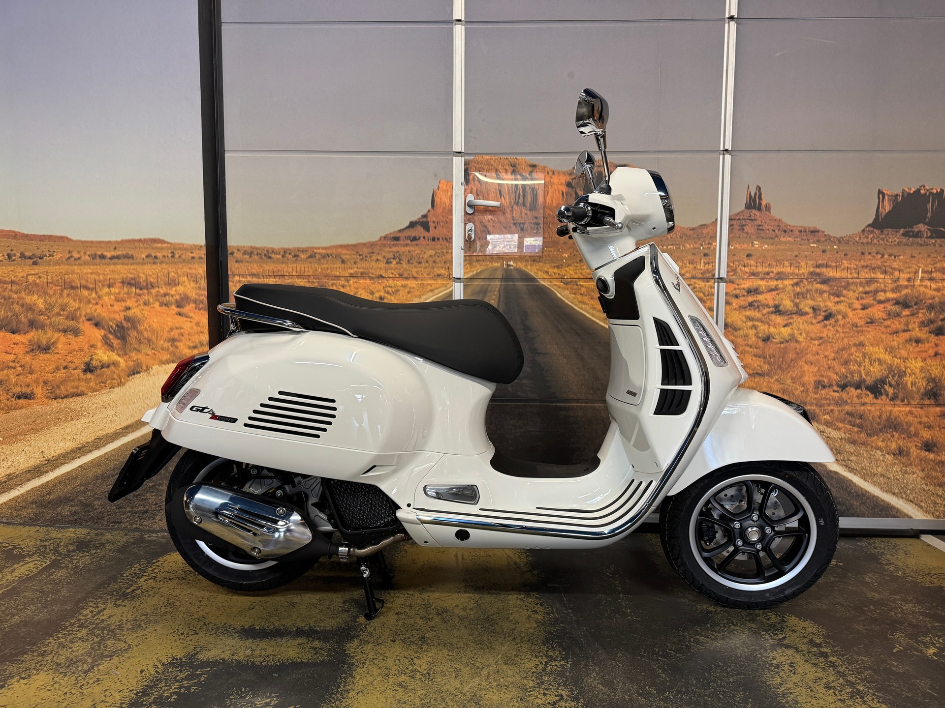 PIAGGIO Vespa GTS 125 Super RST Euro 5+
