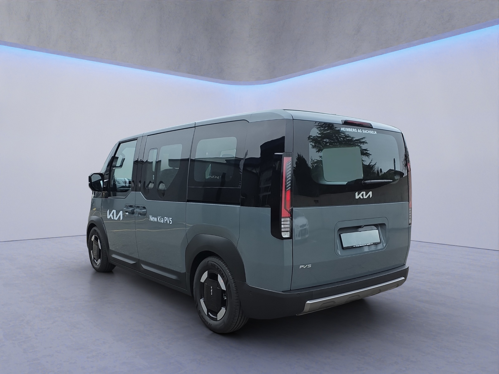 KIA PV5 Passenger 71.2 kWh Elite-image-2