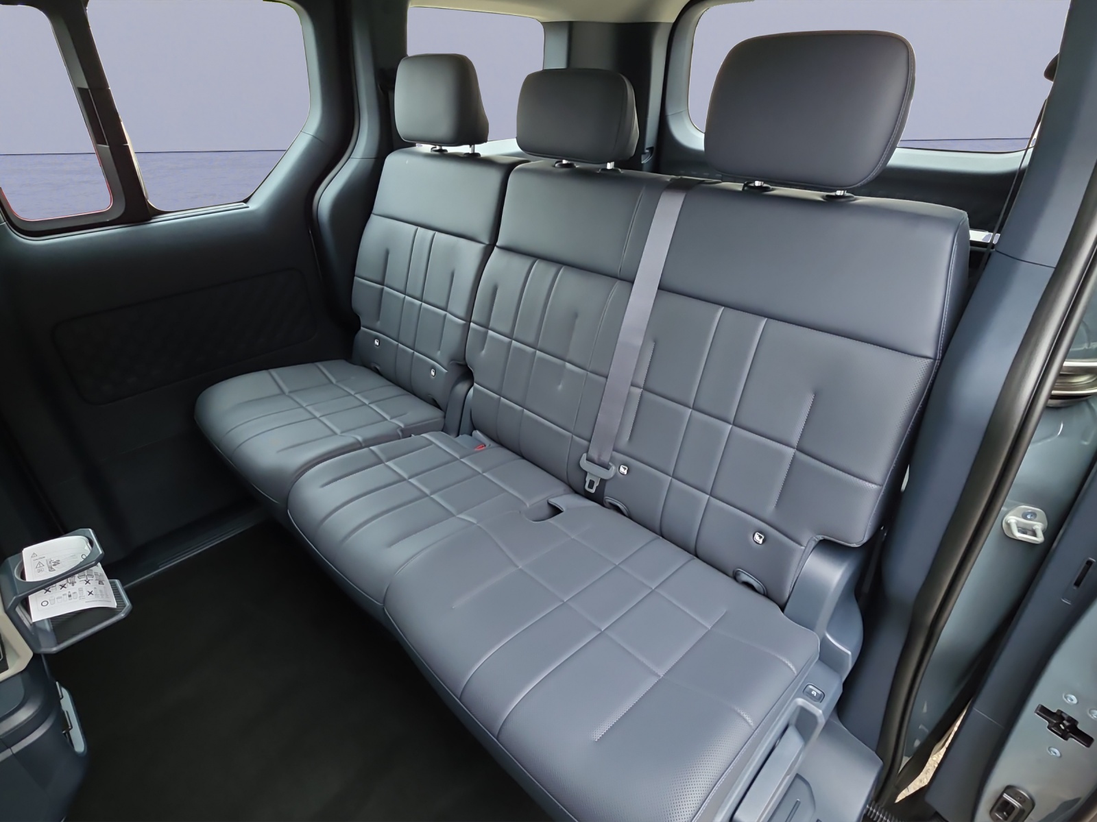 KIA PV5 Passenger 71.2 kWh Elite-image-9