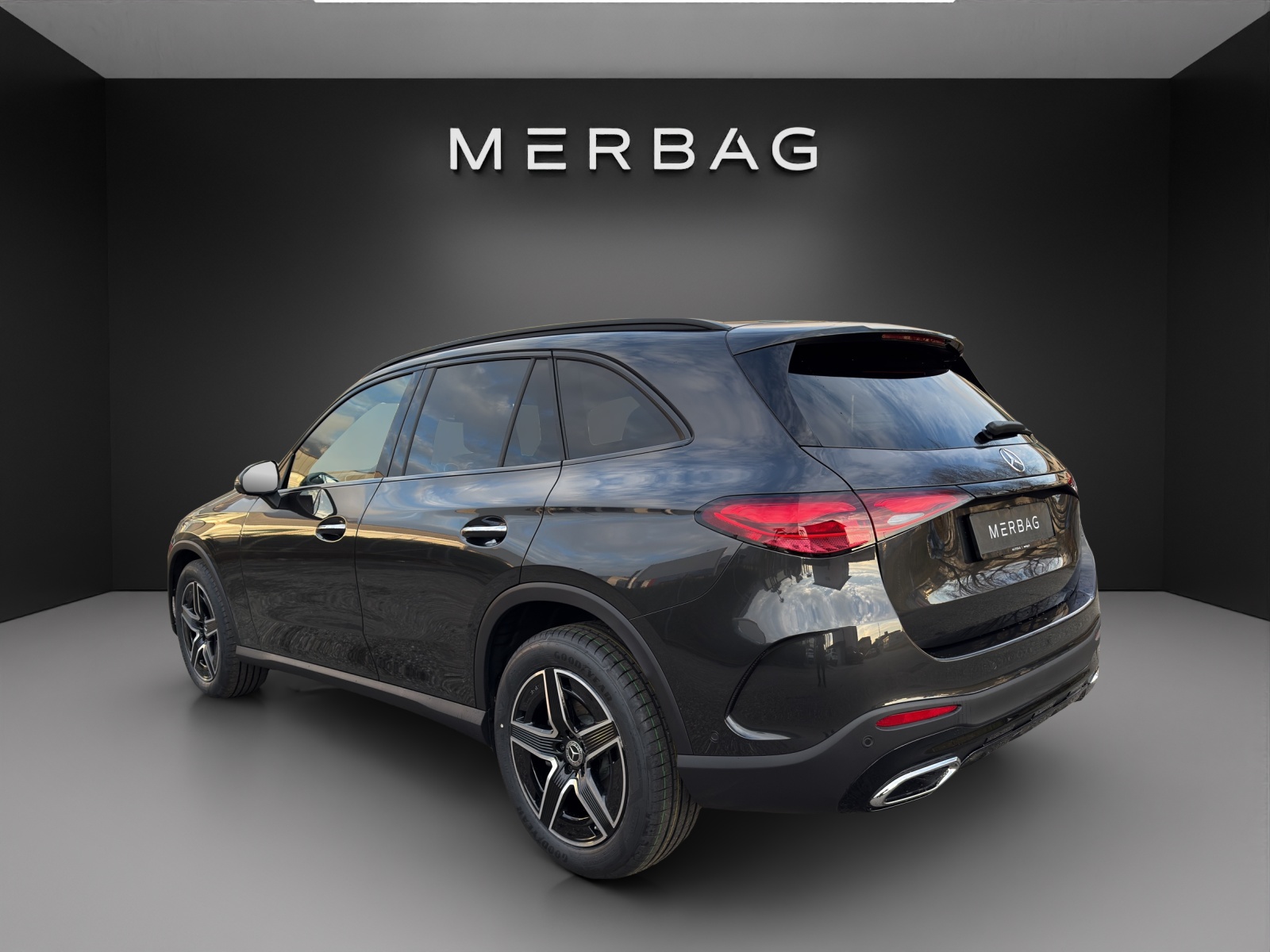 MERCEDES-BENZ GLC 200 4Matic 9G-Tronic-image-2