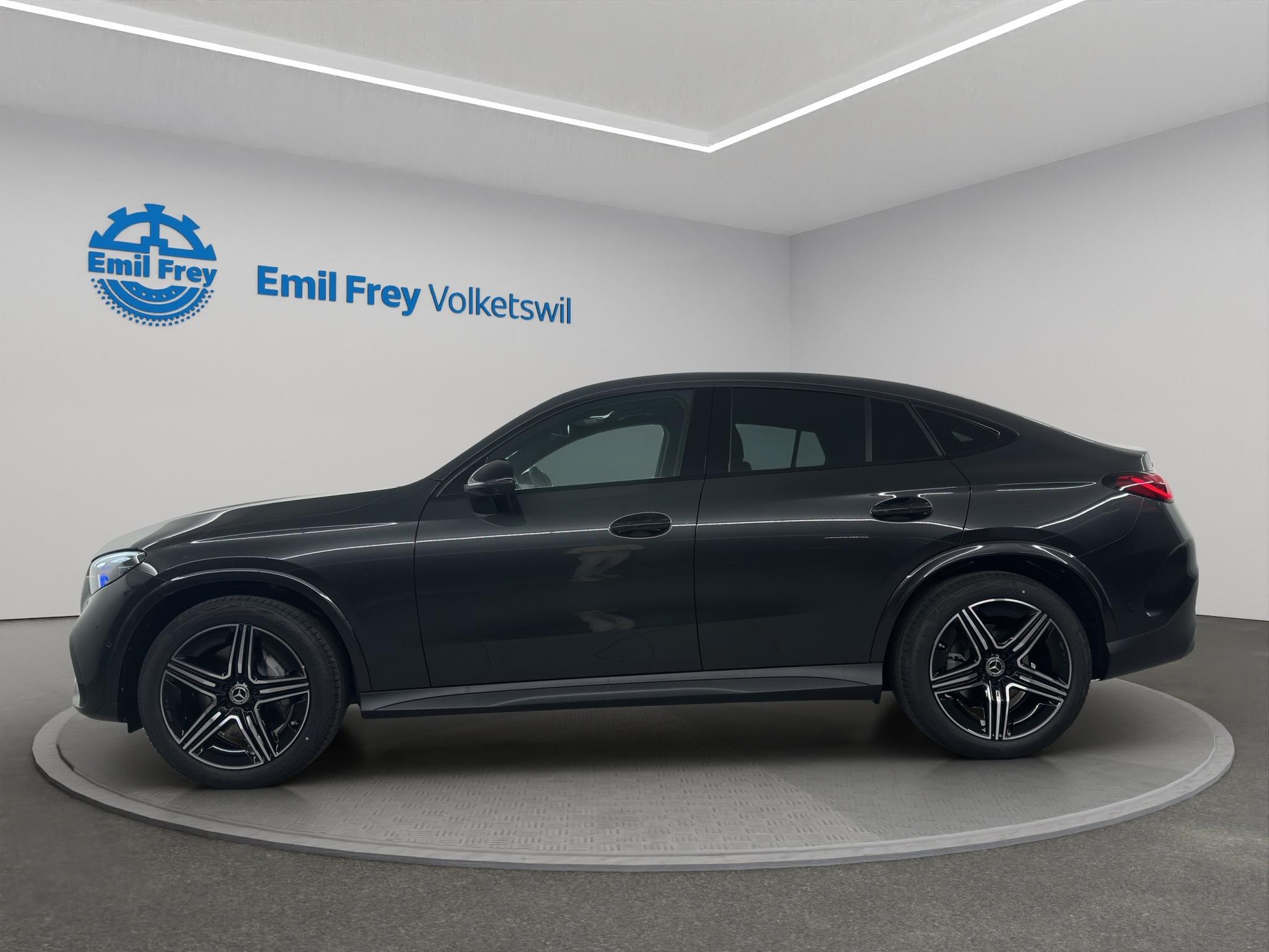 MERCEDES-BENZ GLC 200 AMG Line 4matic Coupé-image-1