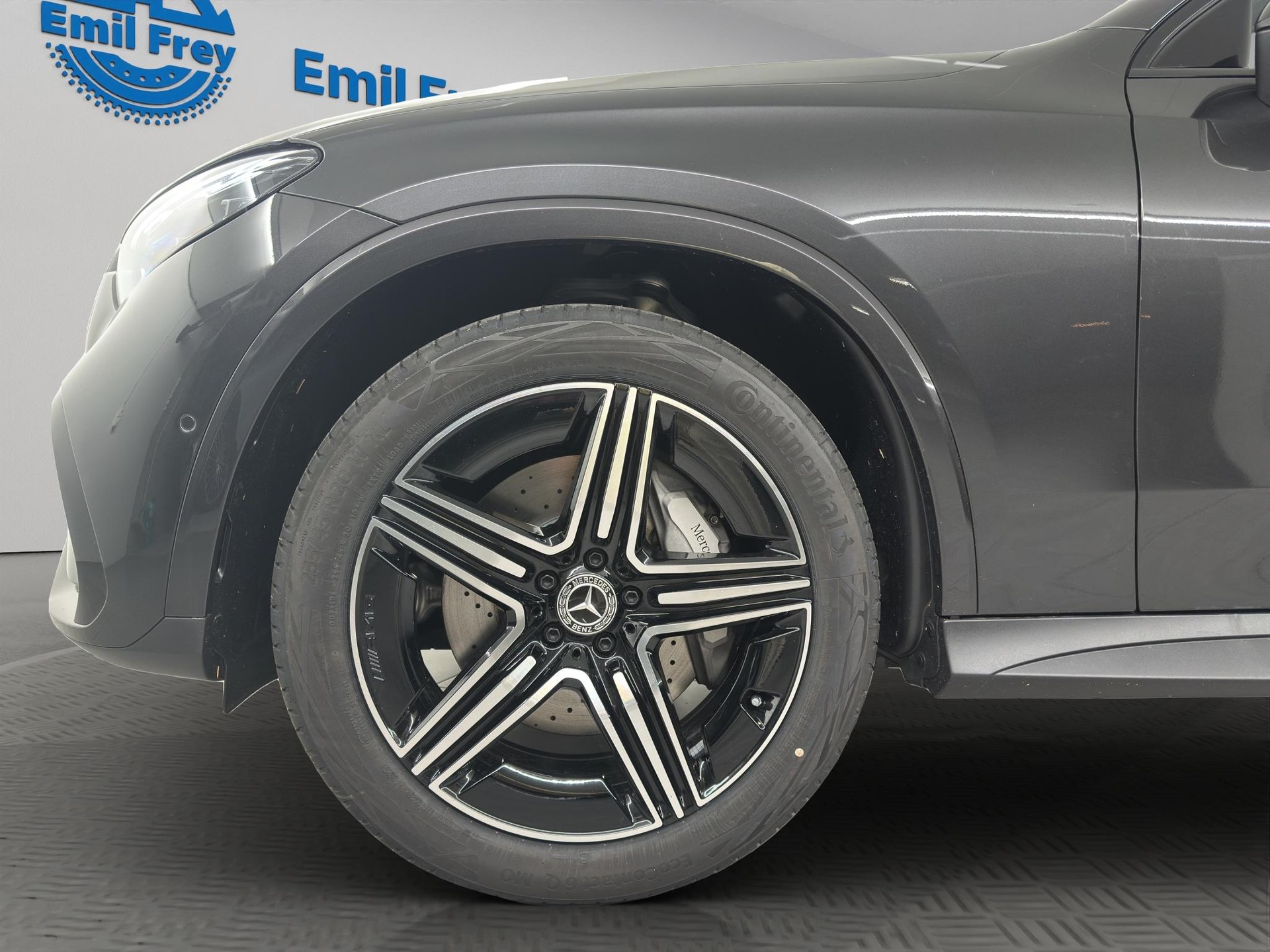 MERCEDES-BENZ GLC 200 AMG Line 4matic Coupé-image-3