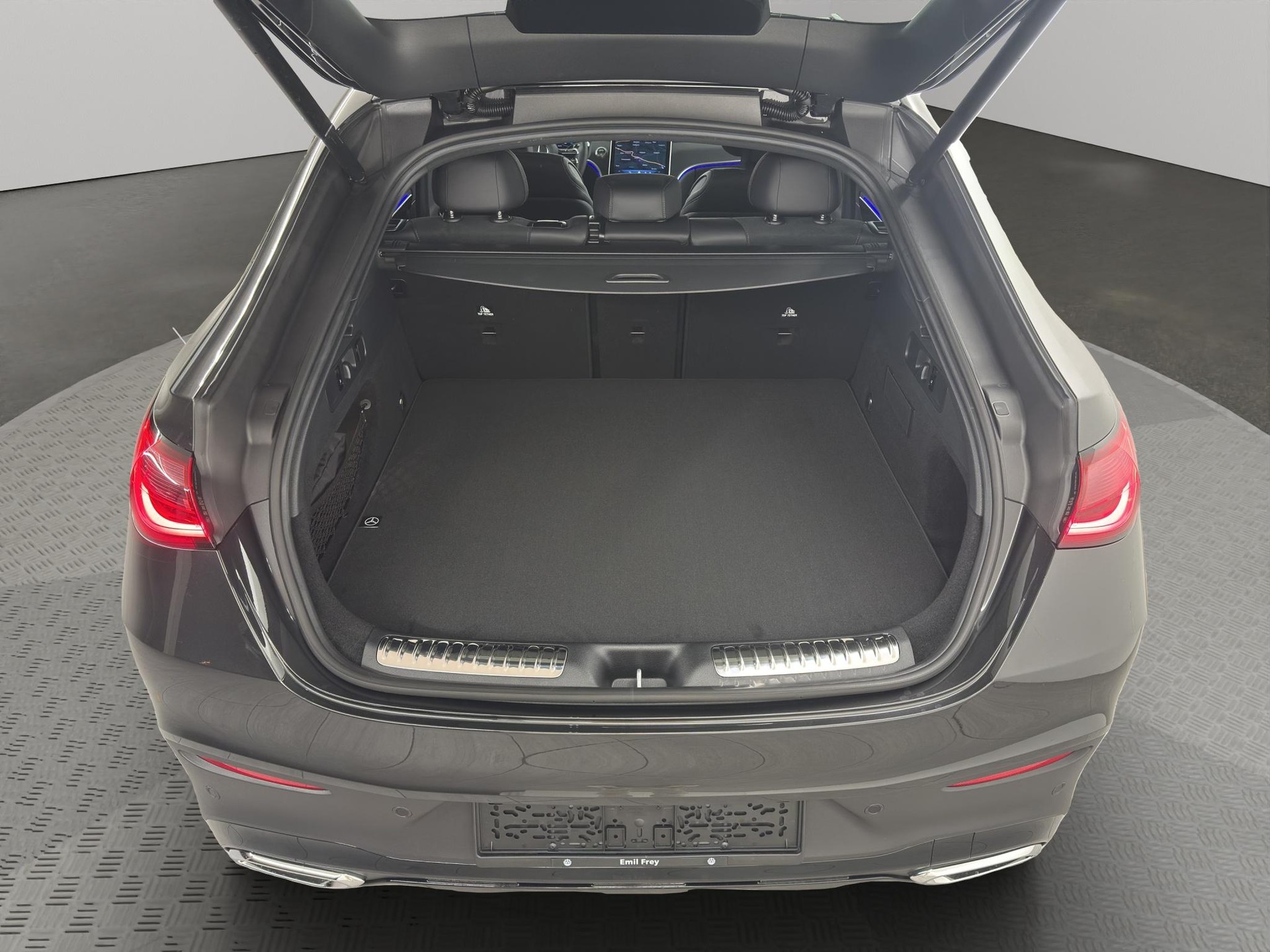 MERCEDES-BENZ GLC 200 AMG Line 4matic Coupé-image-10
