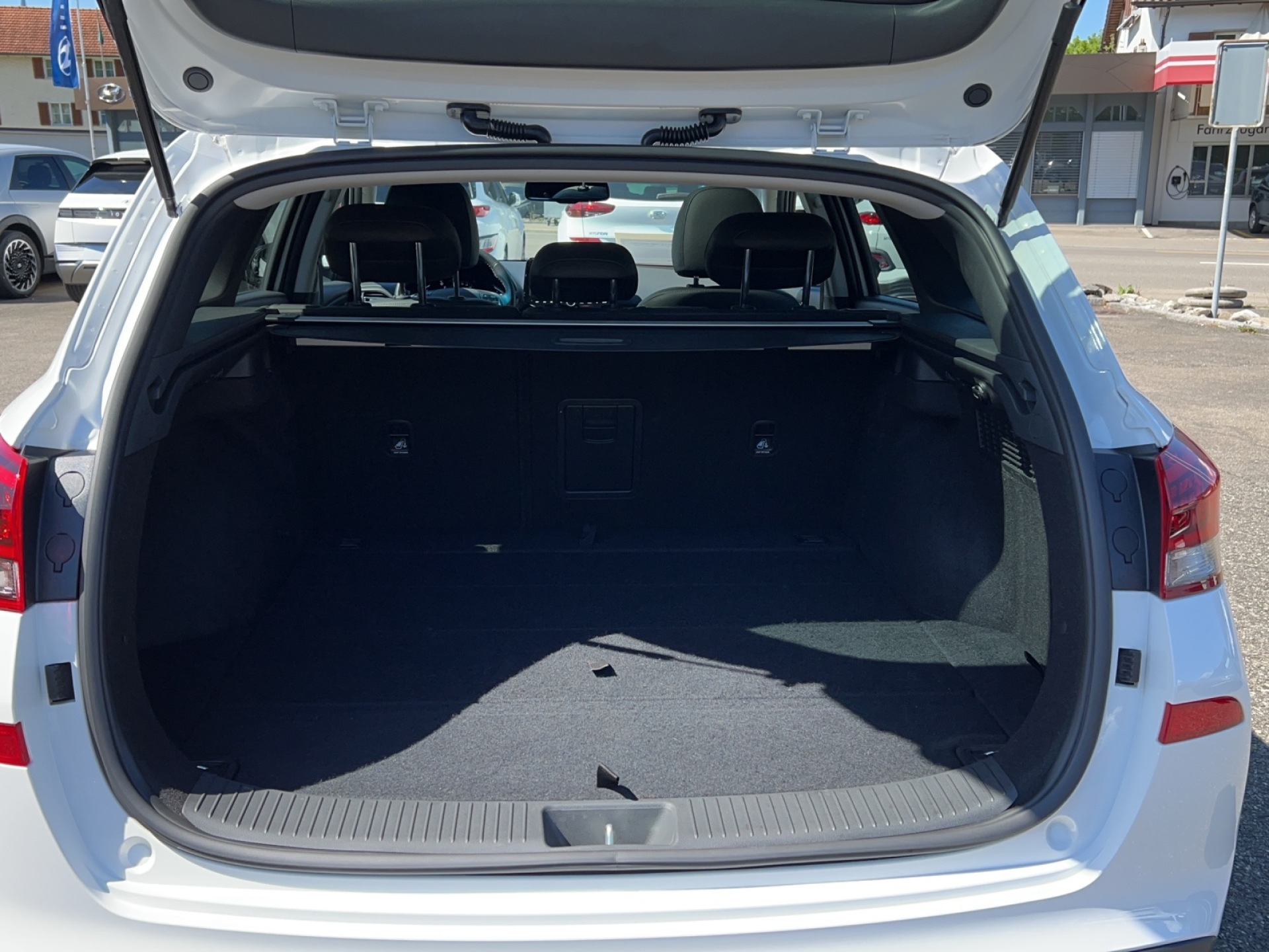 HYUNDAI i30 Wagon 1.5 T-GDi Vertex-image-9