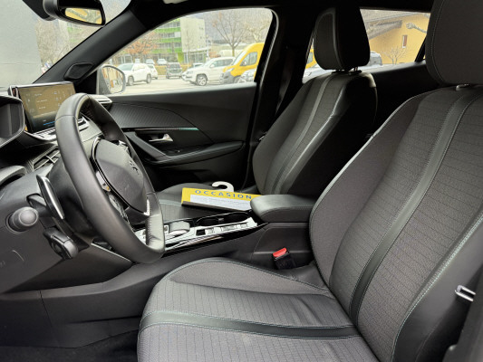 PEUGEOT 2008 1.2 PT All.Pack EAT8-image-5