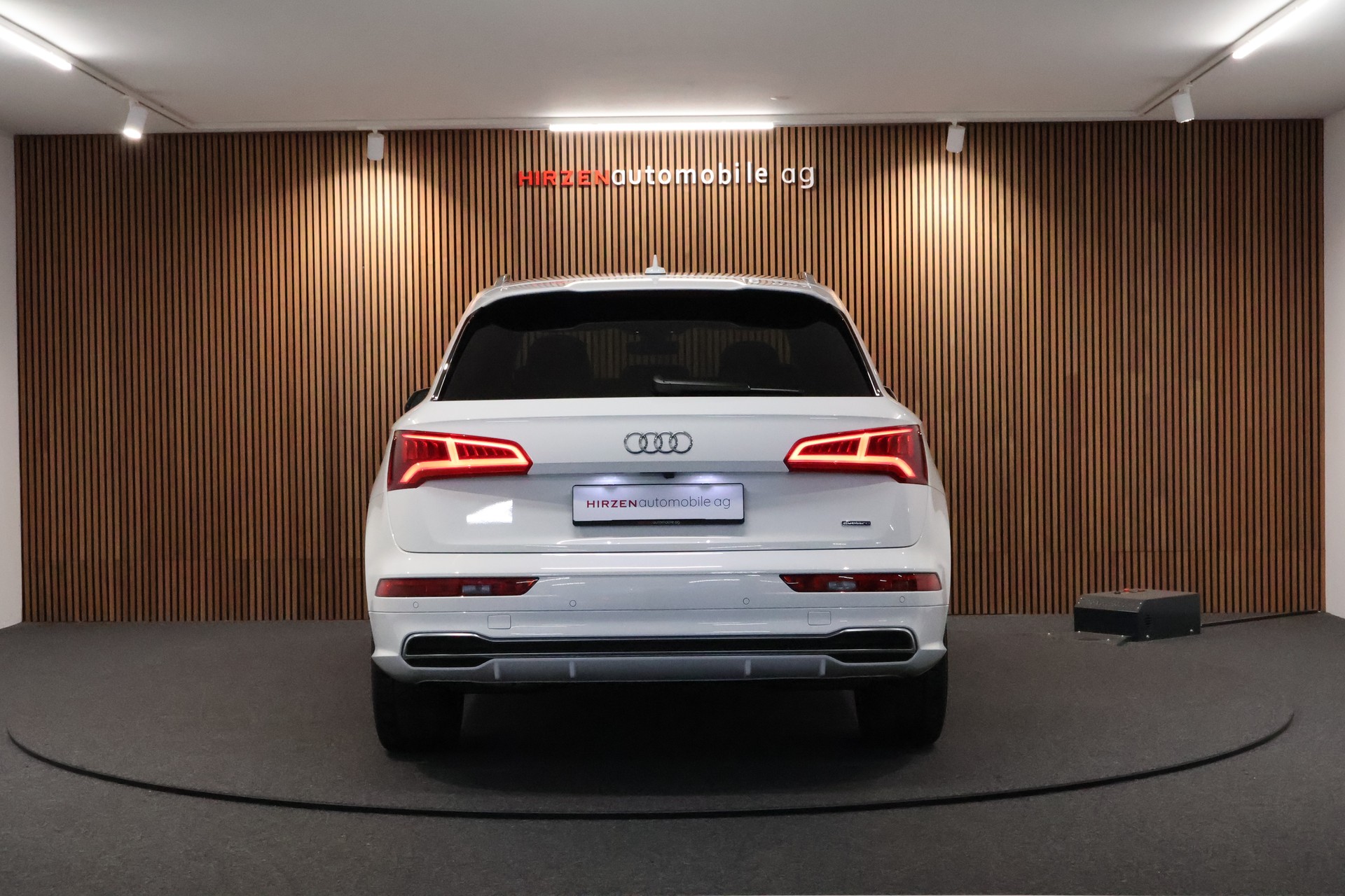 AUDI Q5 2.0 TDI sport quattro S-tronic-image-3