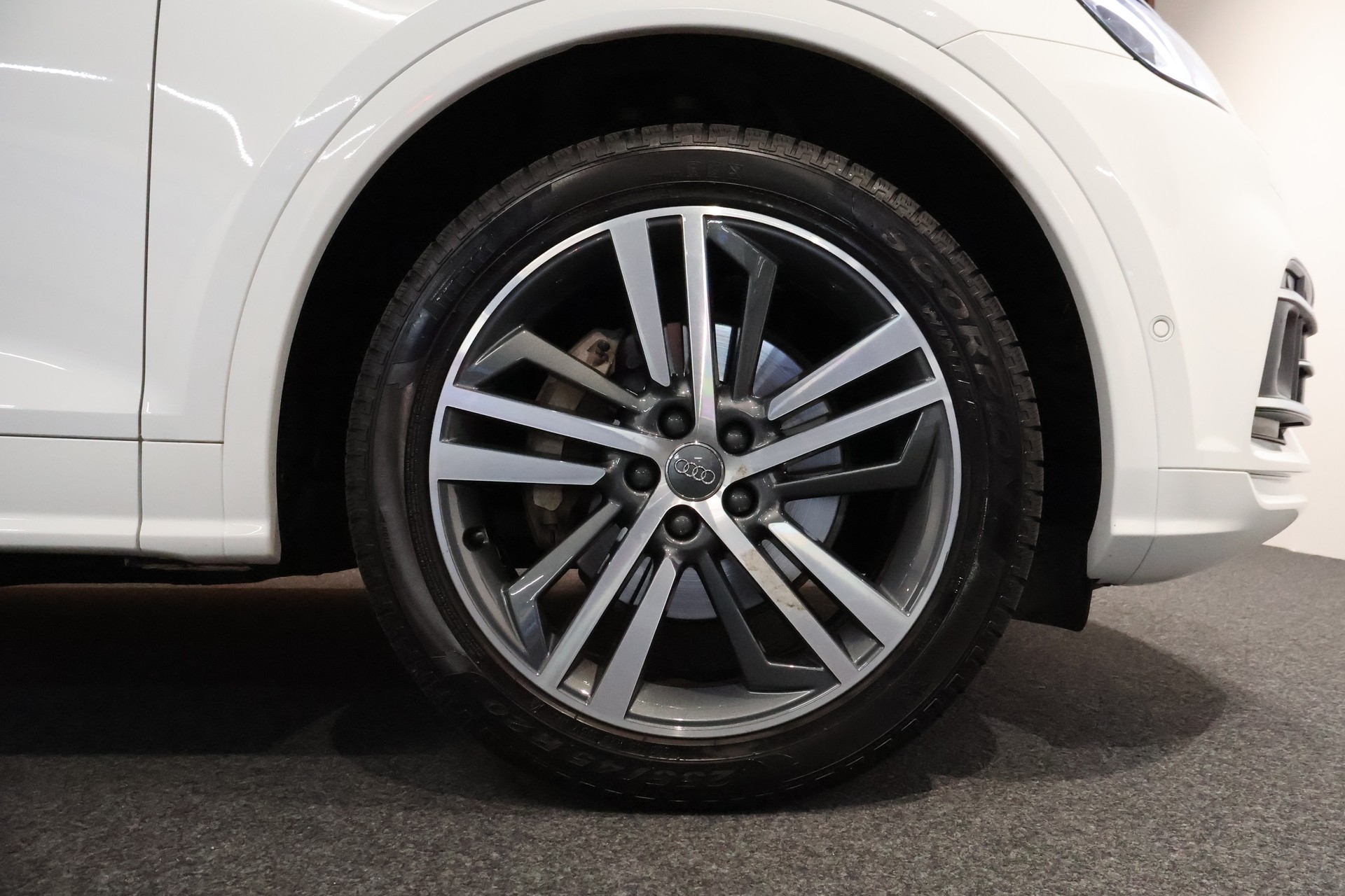 AUDI Q5 2.0 TDI sport quattro S-tronic-image-30