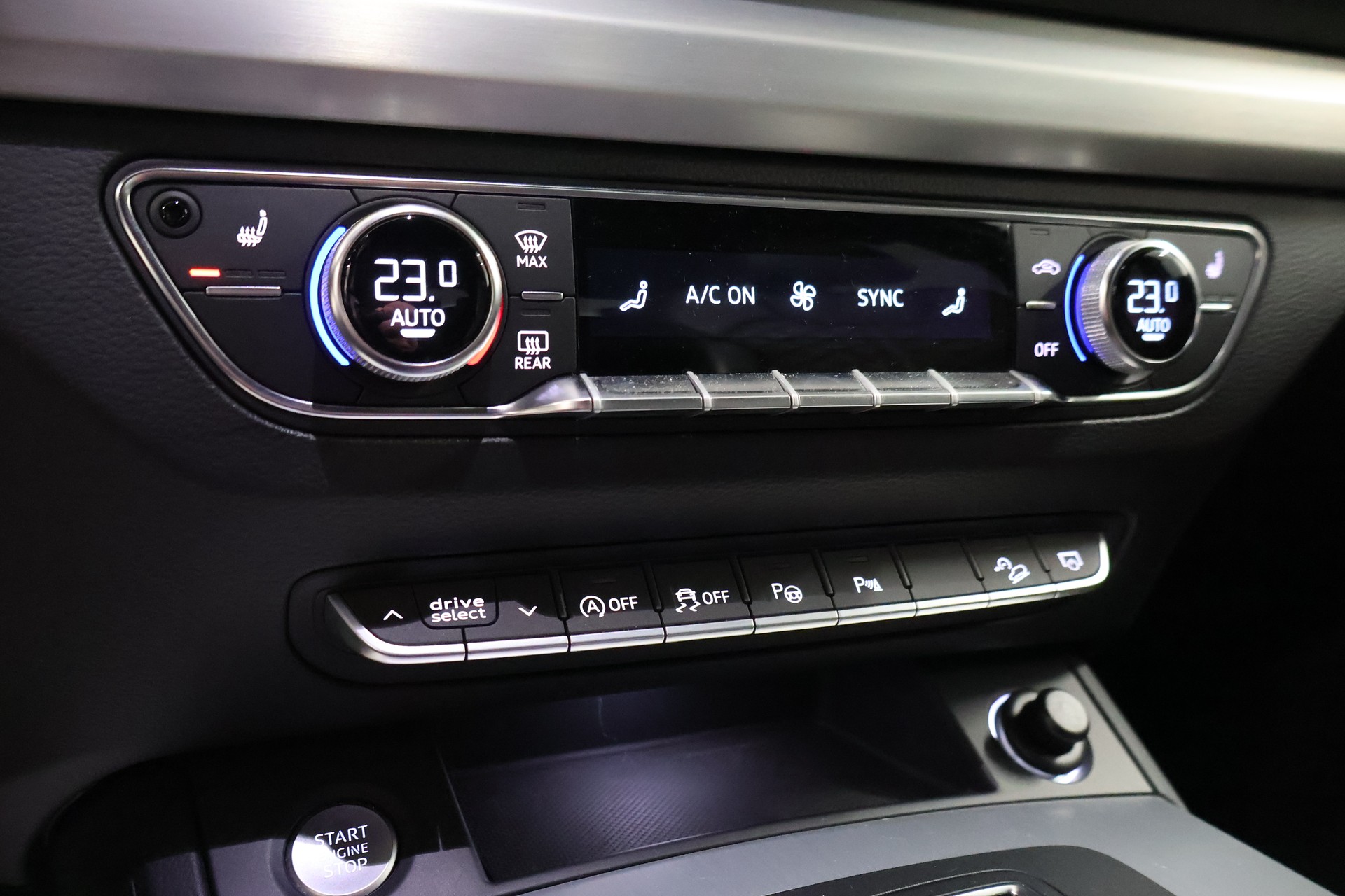 AUDI Q5 2.0 TDI sport quattro S-tronic-image-18