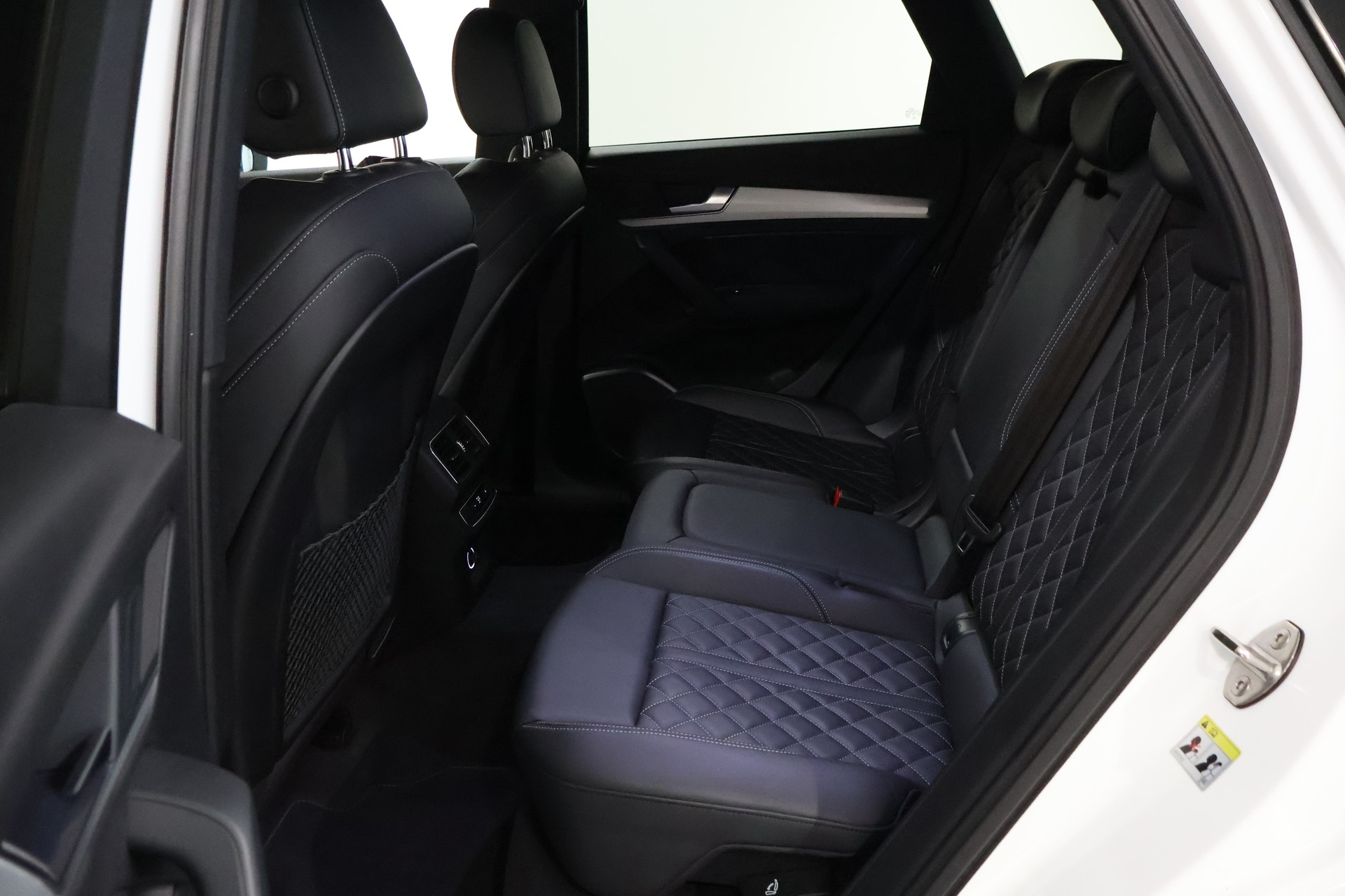 AUDI Q5 2.0 TDI sport quattro S-tronic-image-11