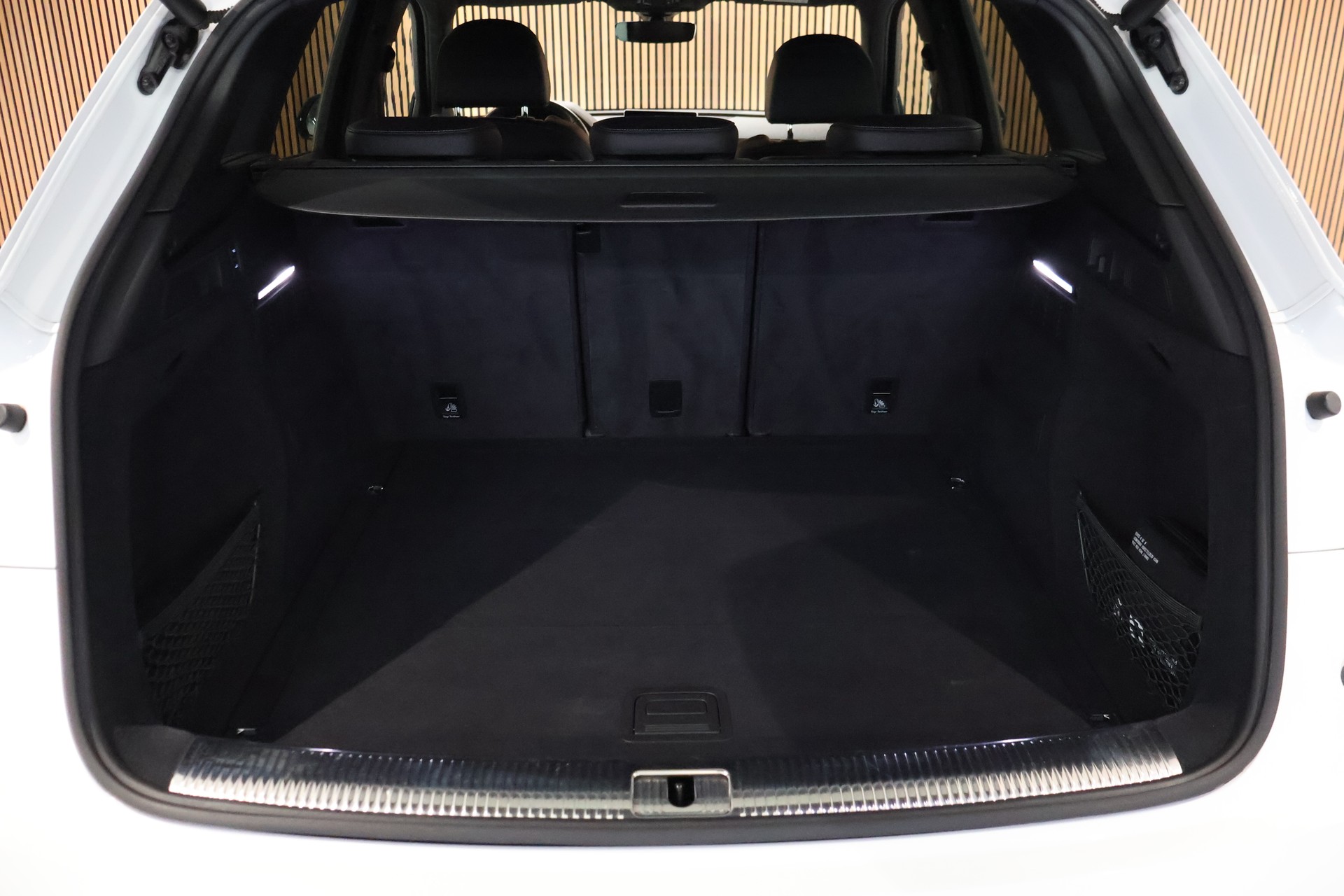 AUDI Q5 2.0 TDI sport quattro S-tronic-image-12