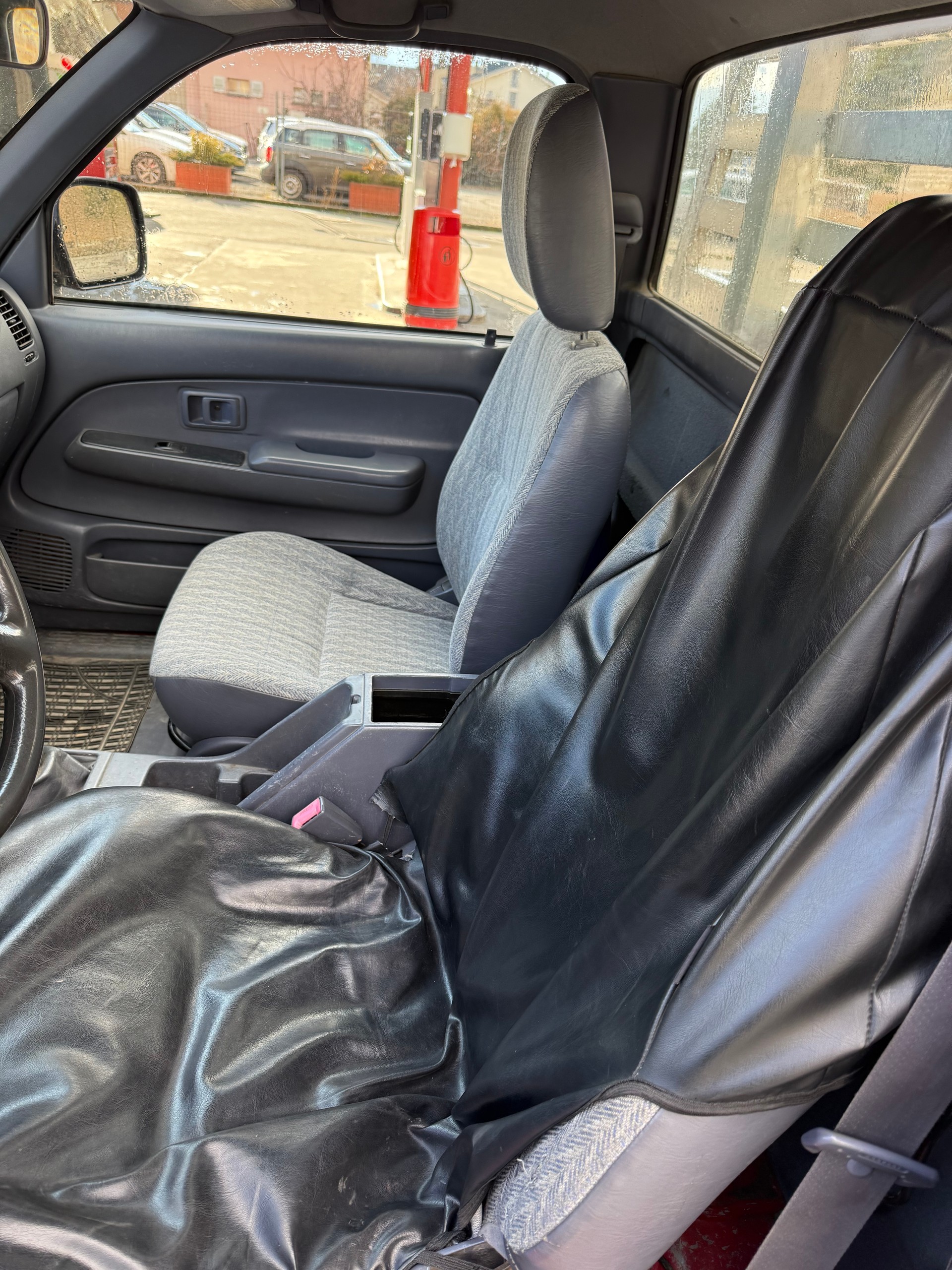 TOYOTA Hilux 4x4 2.5 D-4D-image-9